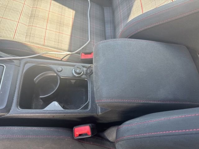 2022 Volkswagen Golf GTI S