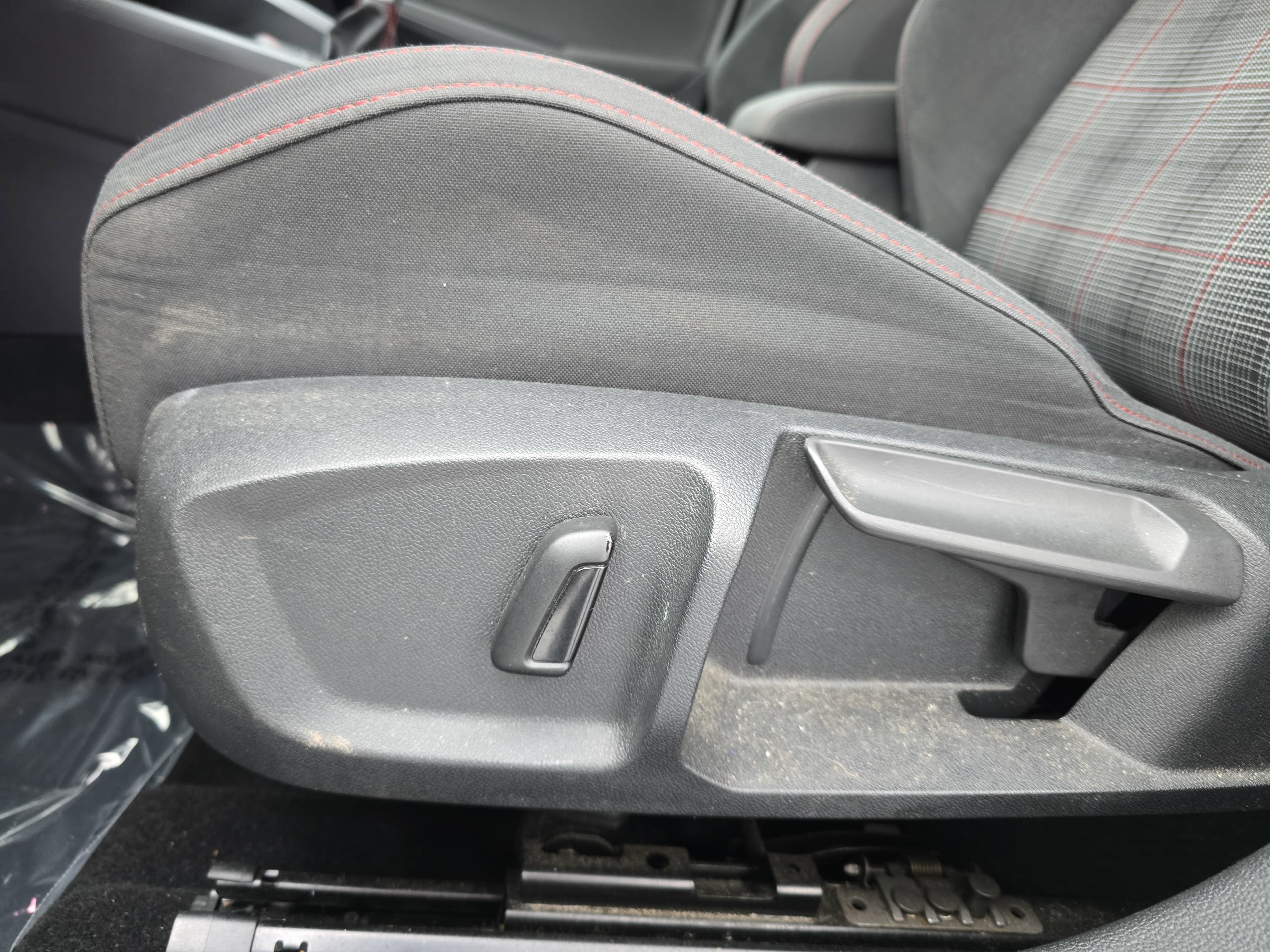 2022 Volkswagen Golf GTI S
