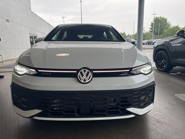 2025 Volkswagen Golf GTI SE