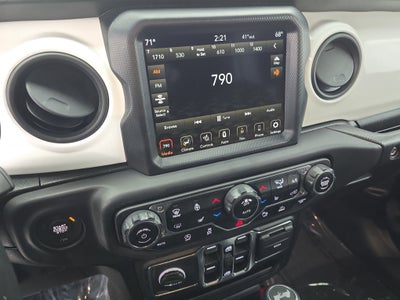 2021 Jeep Wrangler Unlimited Islander