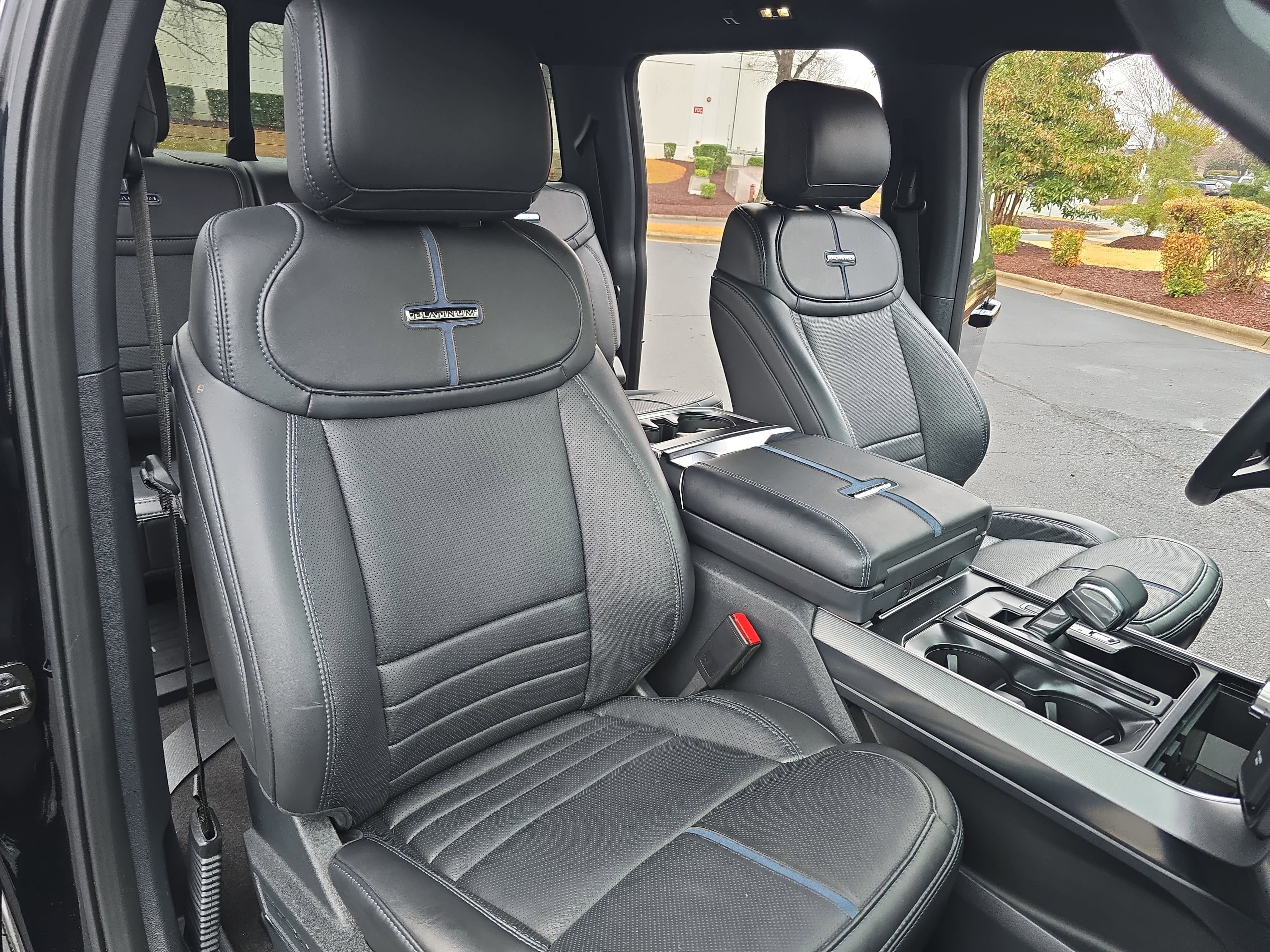 2025 Ford F-150 Platinum