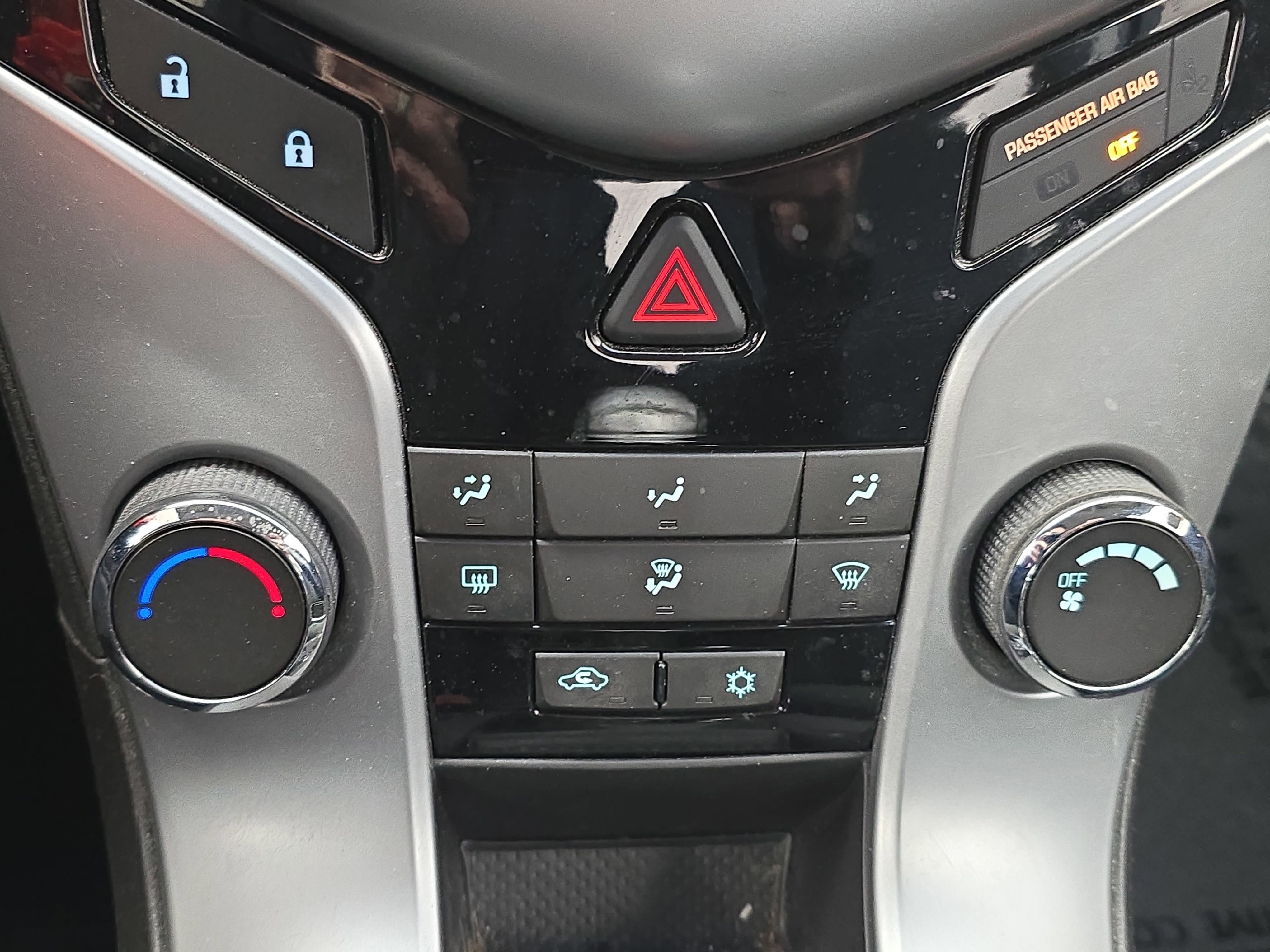 2011 Chevrolet Cruze LT w/1LT