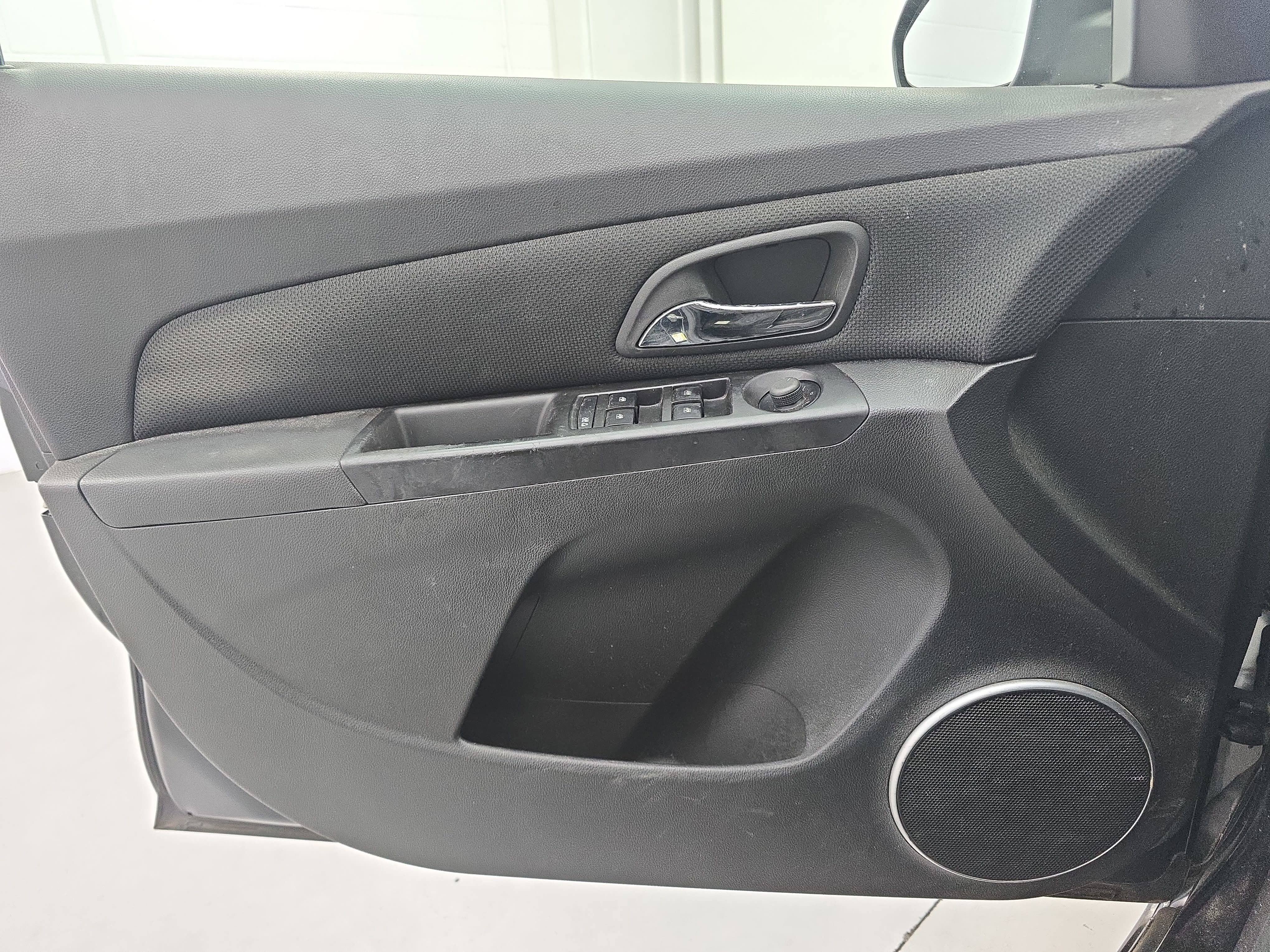 2011 Chevrolet Cruze LT w/1LT