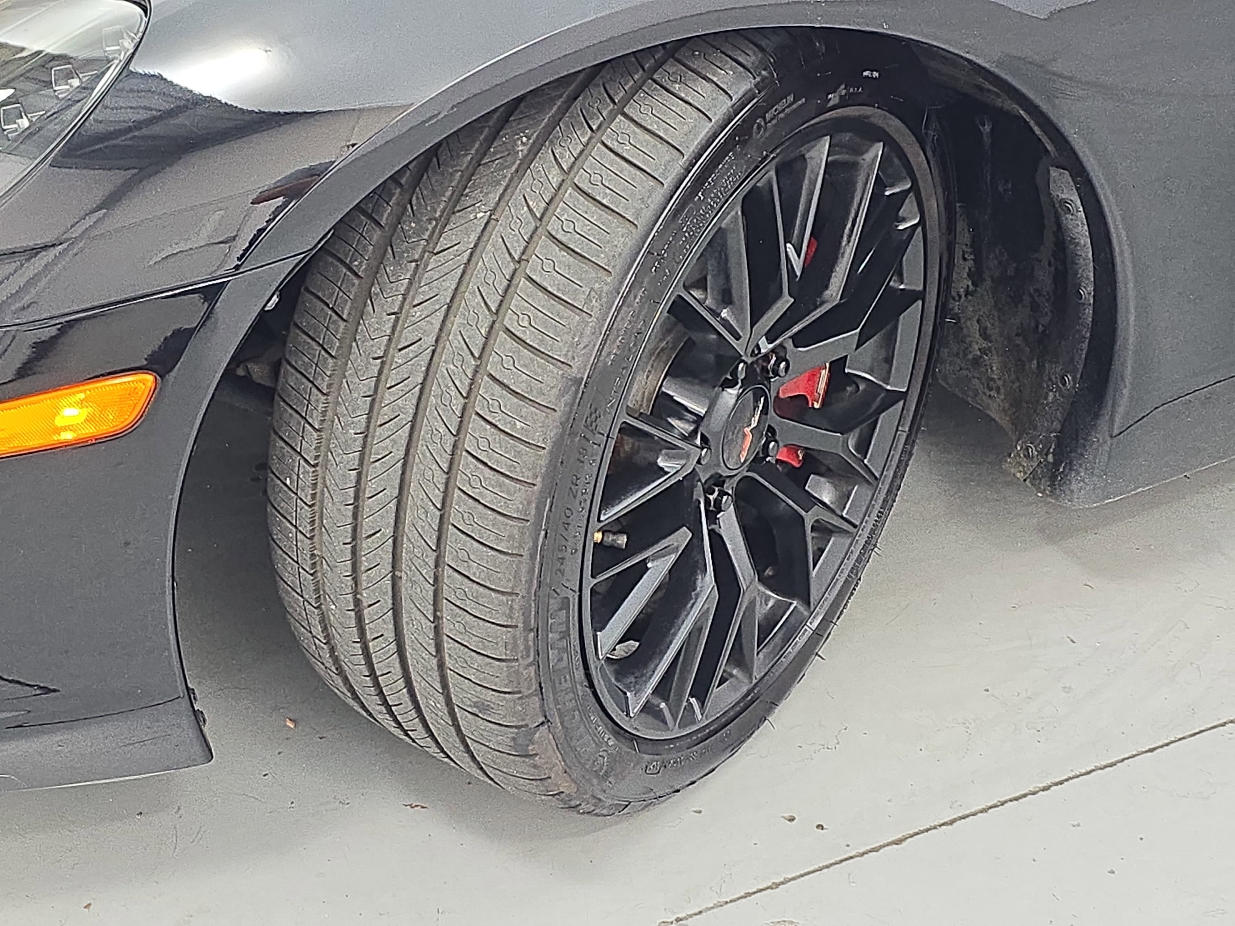 2005 Chevrolet Corvette Base