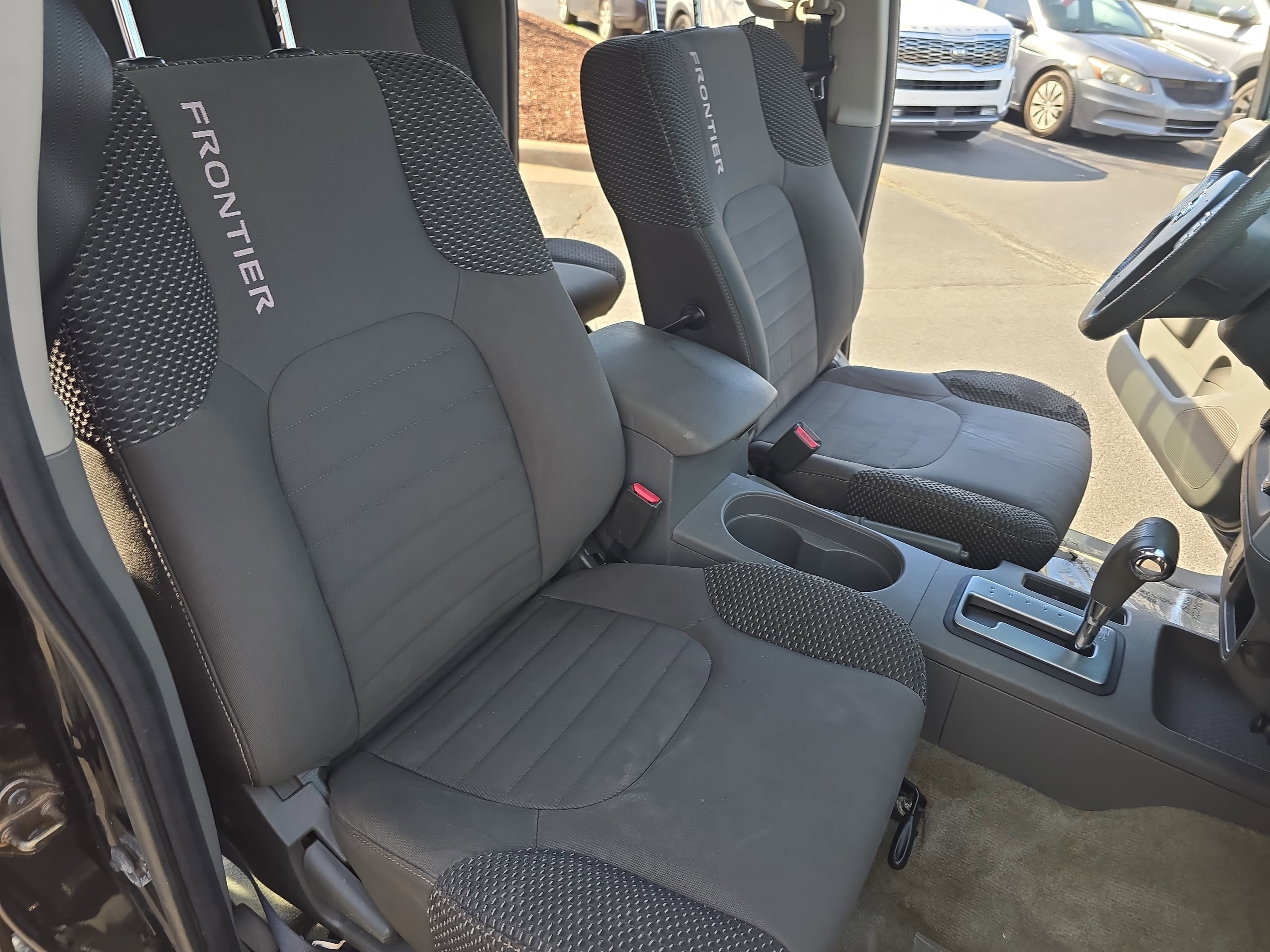 2015 Nissan Frontier Desert Runner