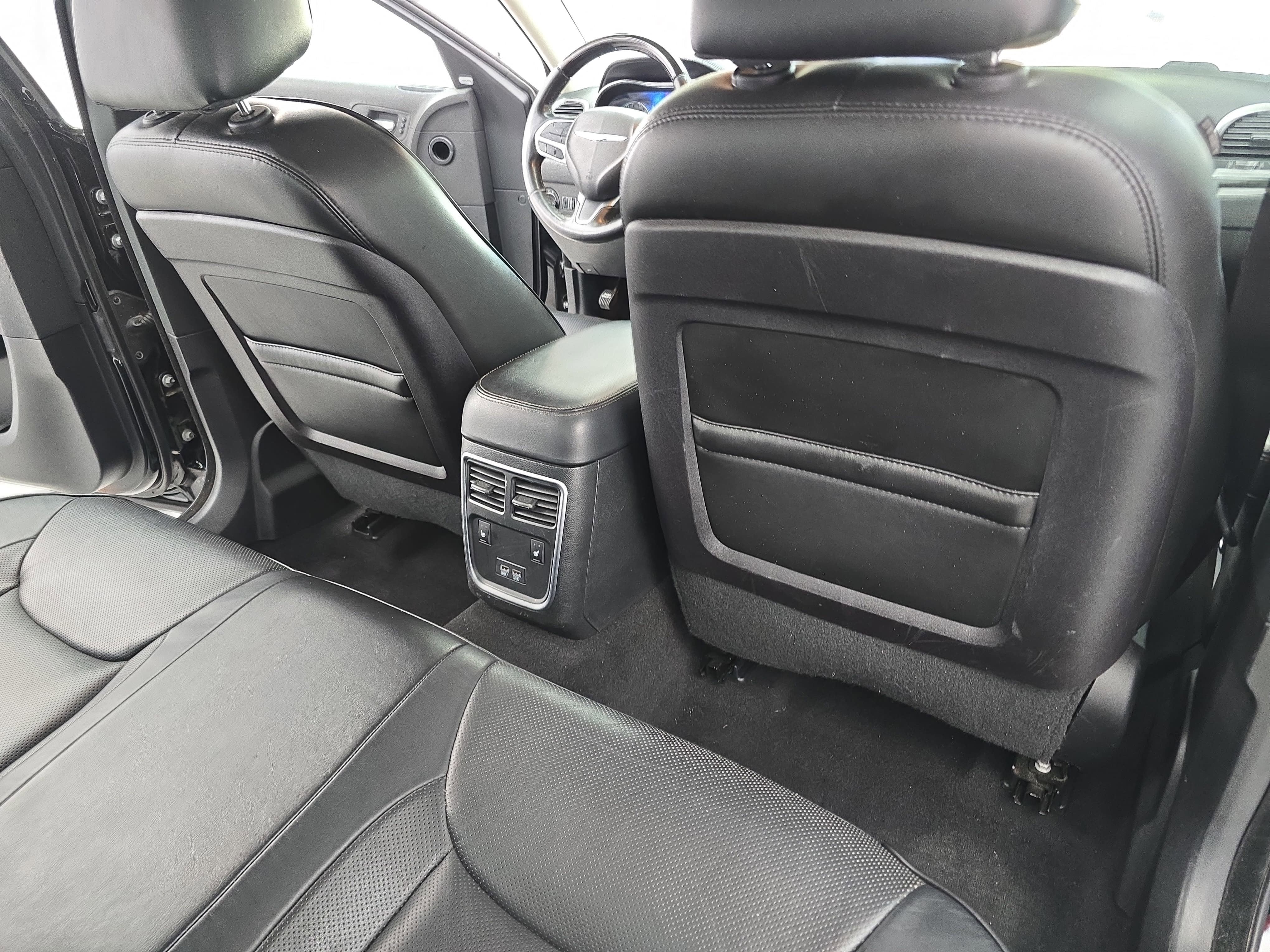 2019 Chrysler 300 Limited