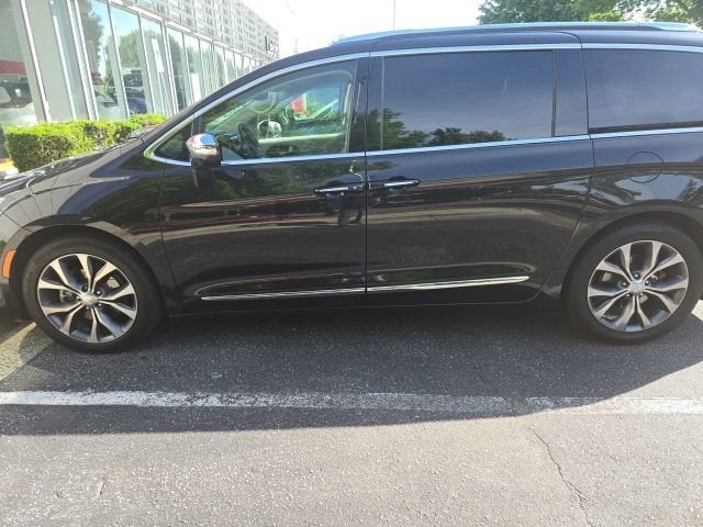 2017 Chrysler Pacifica Limited