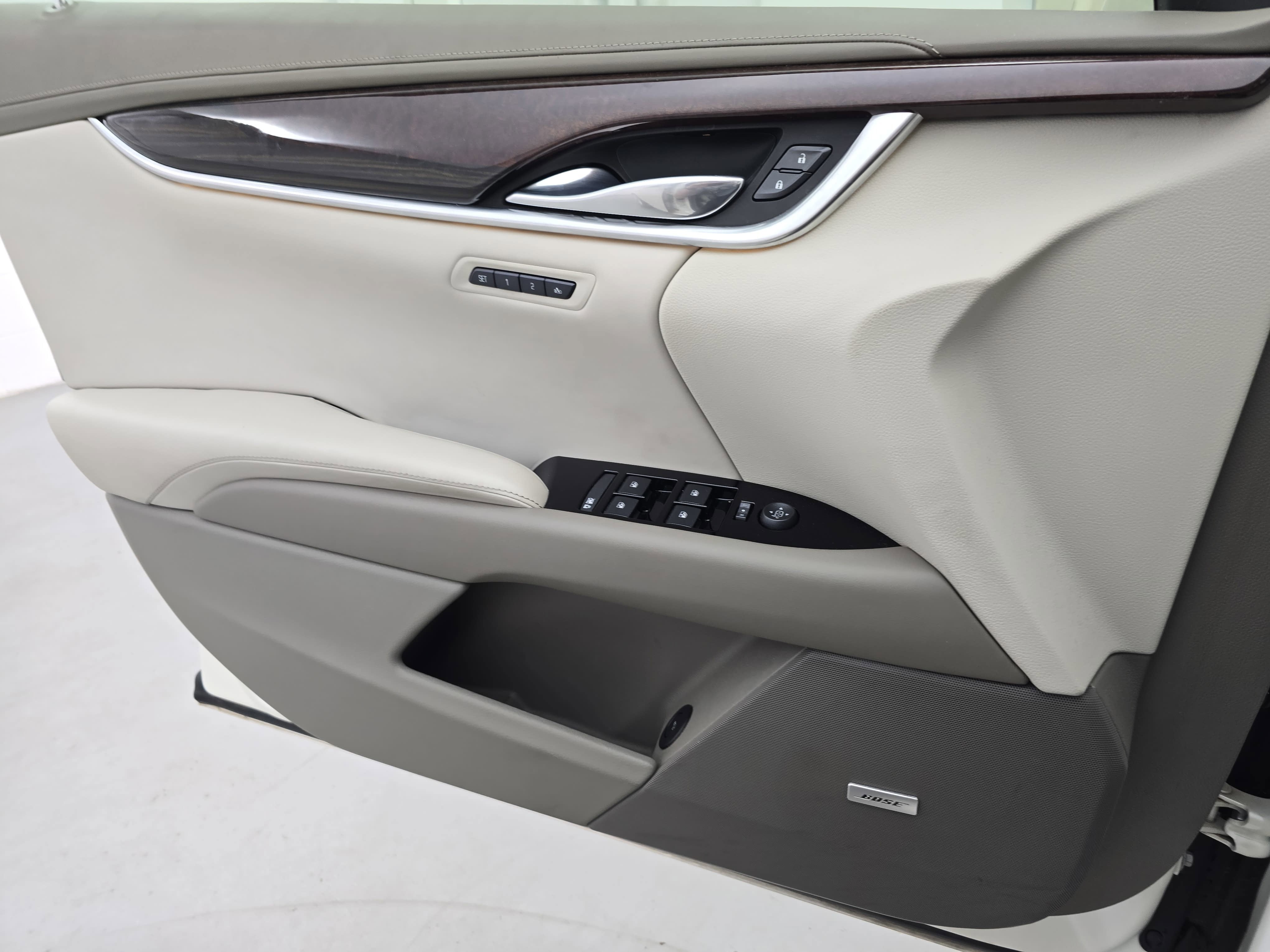 2013 Cadillac XTS Platinum