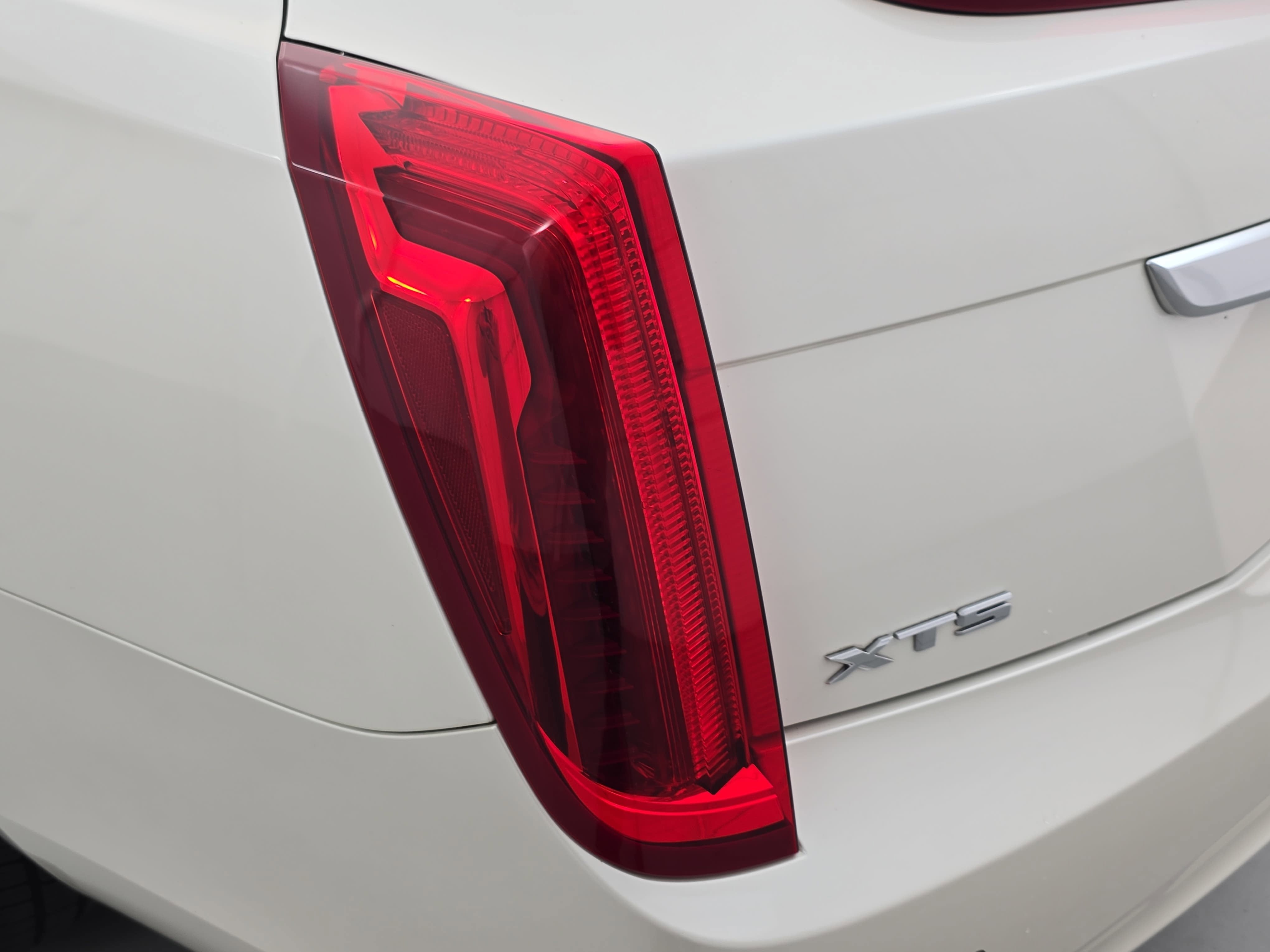 2013 Cadillac XTS Platinum