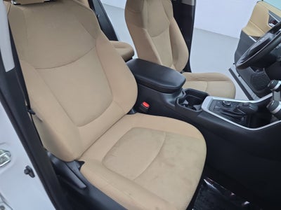 2019 Toyota RAV4 Hybrid XLE