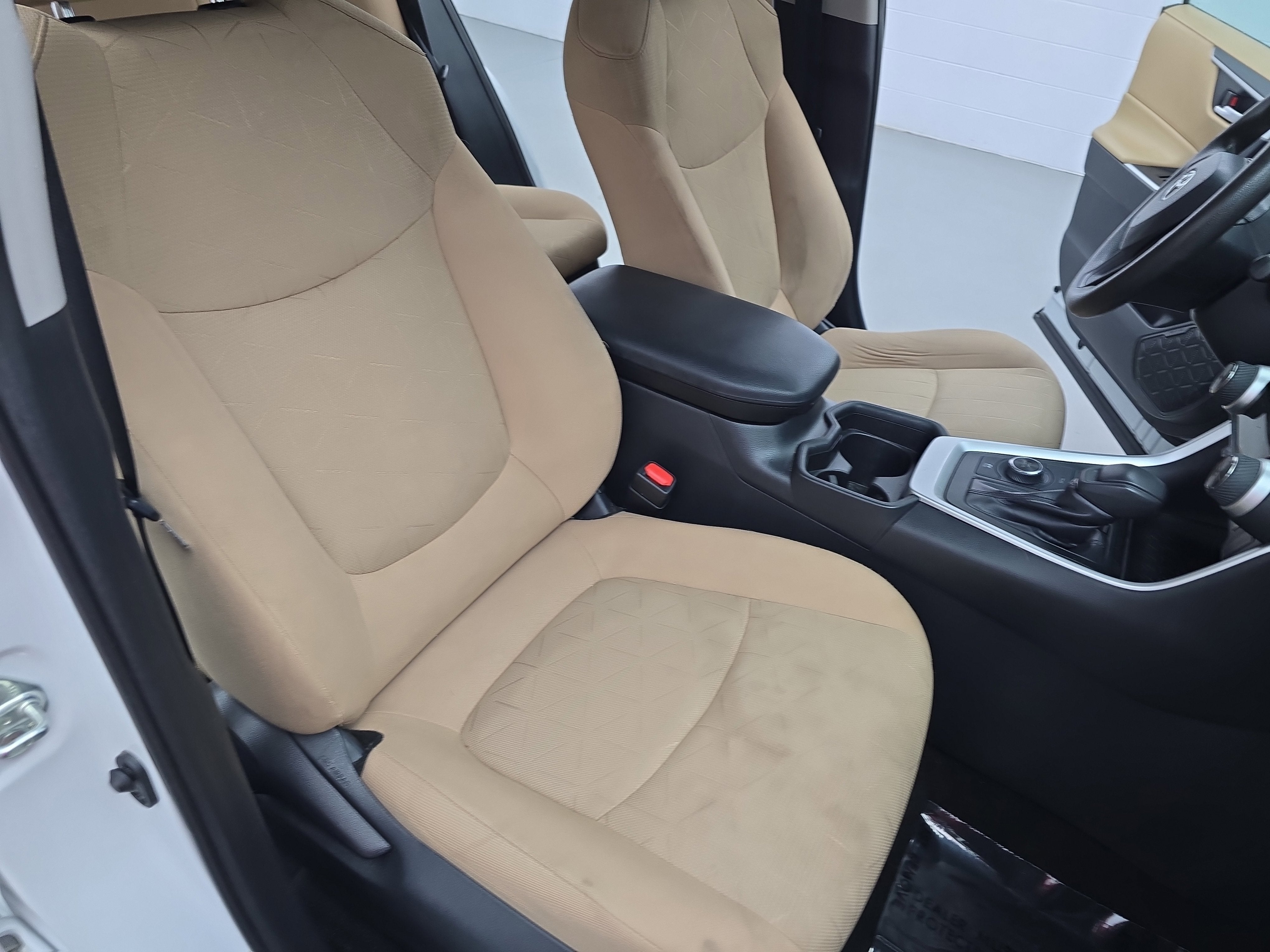 2019 Toyota RAV4 Hybrid XLE