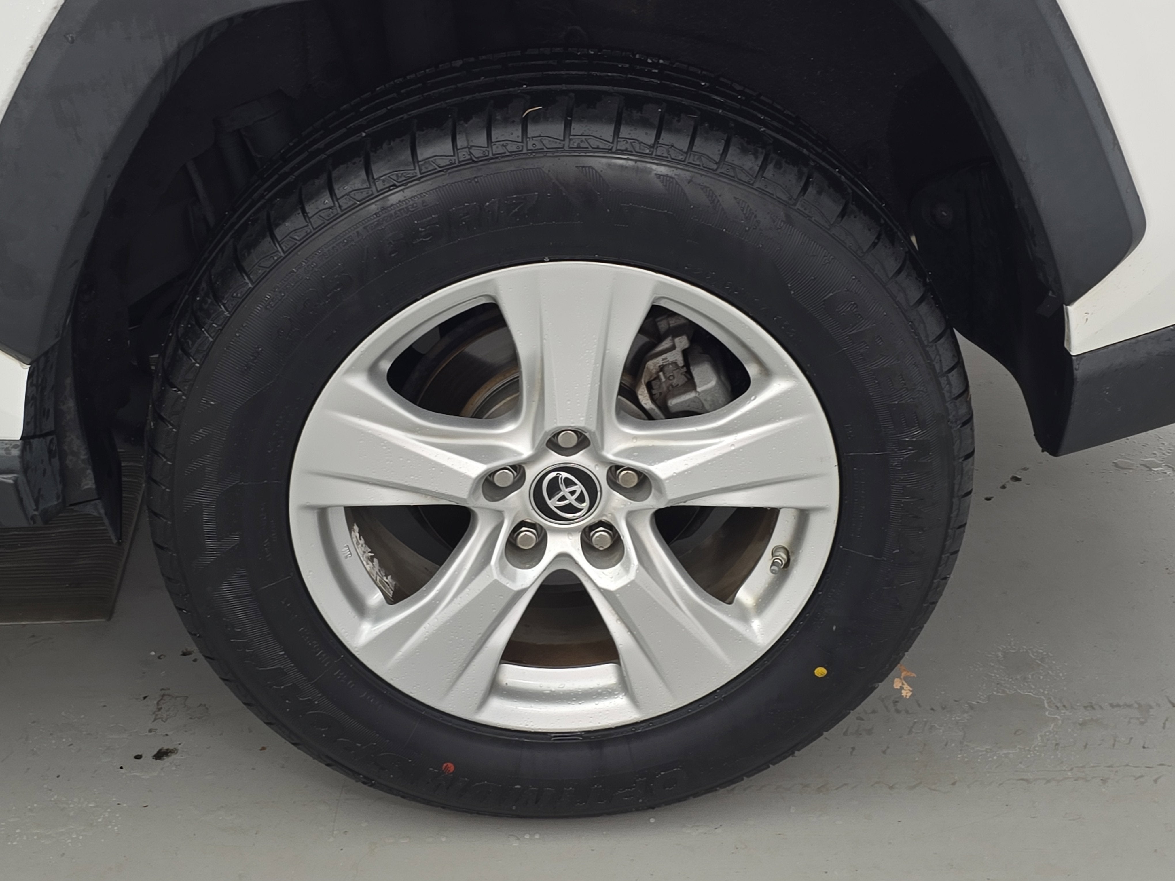 2019 Toyota RAV4 Hybrid XLE