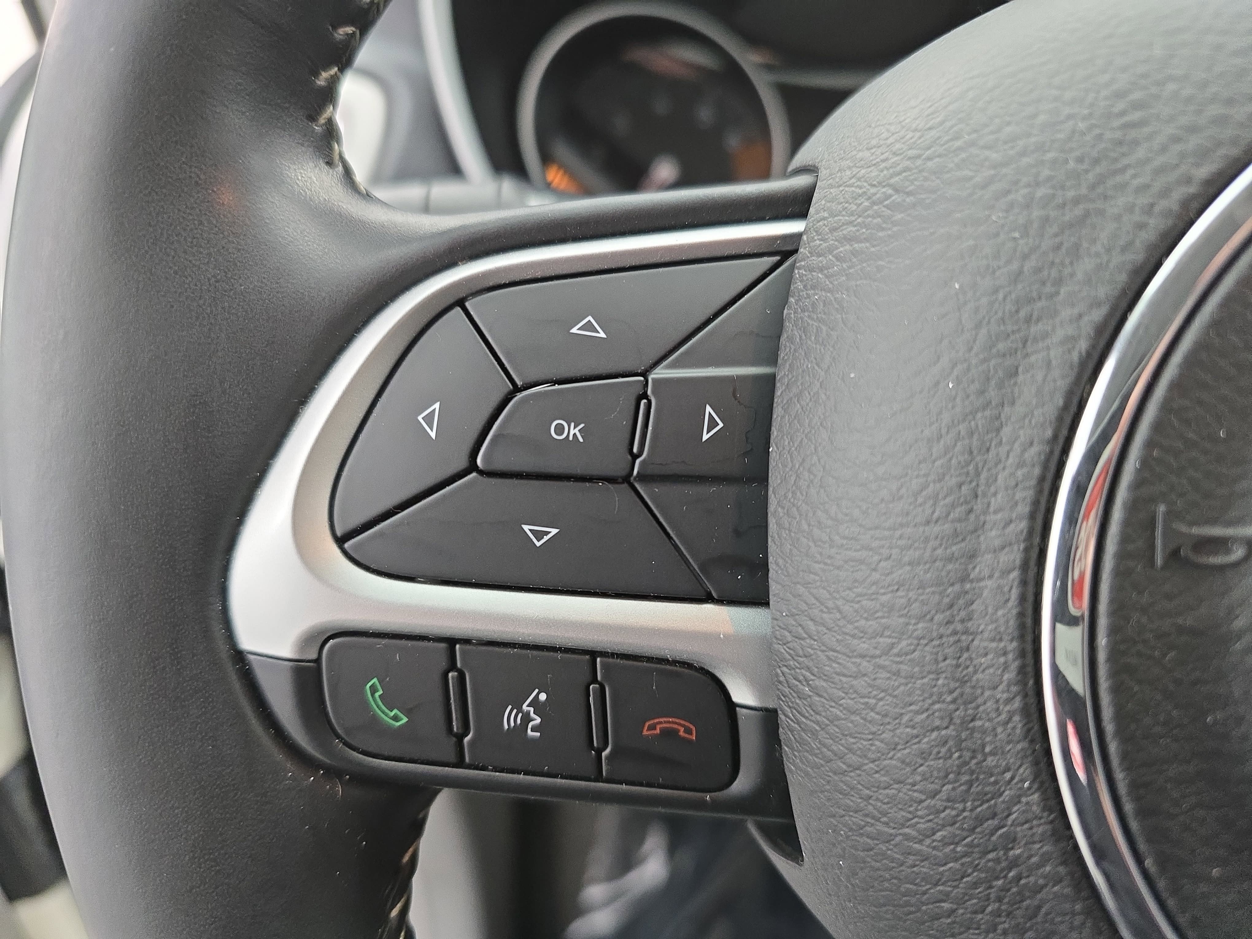 2019 Jeep Compass Latitude w/Sun/Wheel Pkg