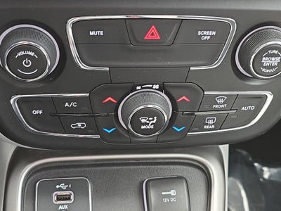 2019 Jeep Compass Latitude w/Sun/Wheel Pkg