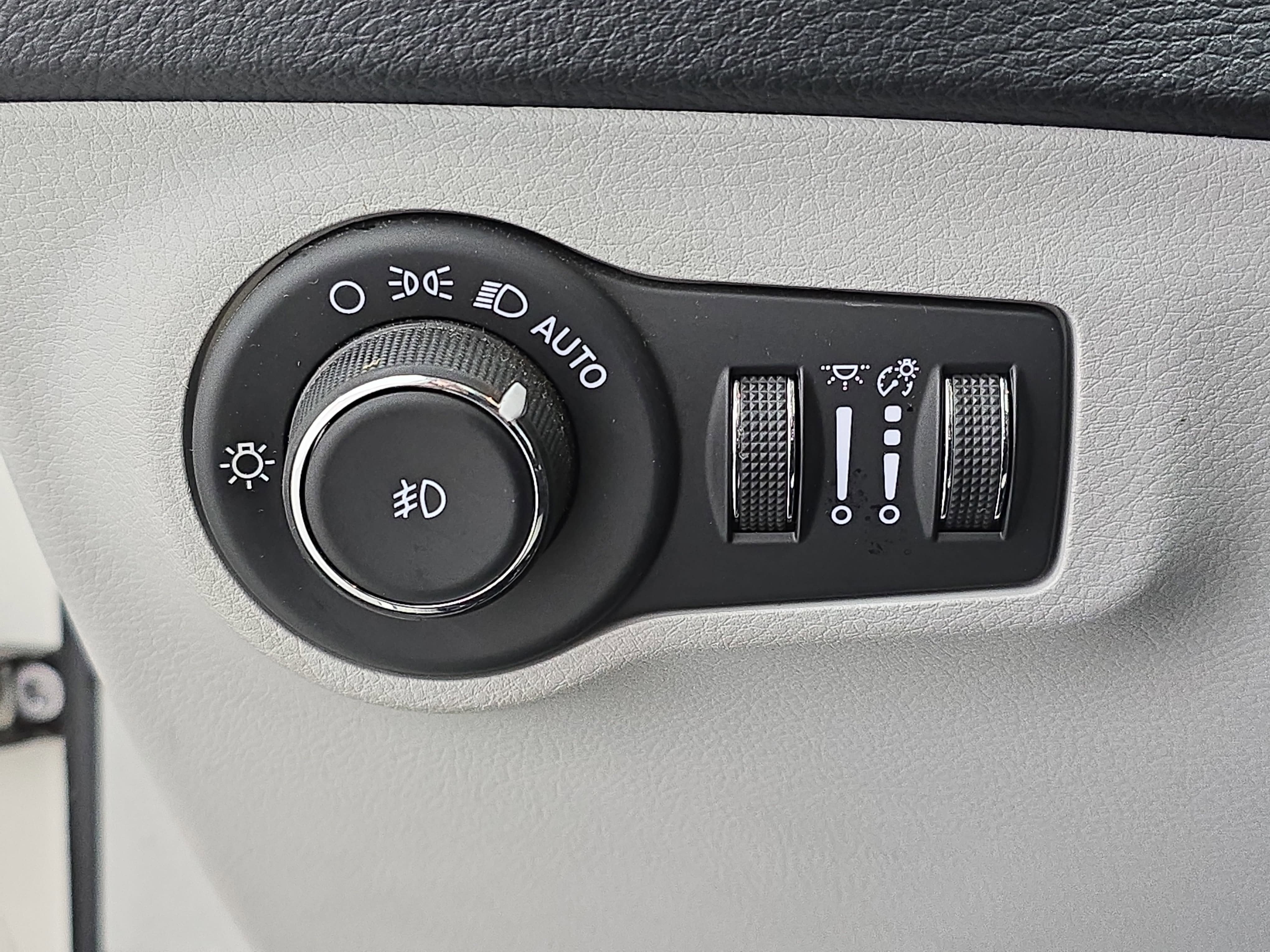 2019 Jeep Compass Latitude w/Sun/Wheel Pkg