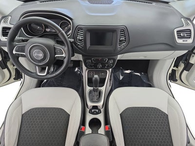 2019 Jeep Compass Latitude w/Sun/Wheel Pkg