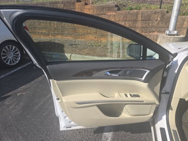 2015 Lincoln MKZ Base