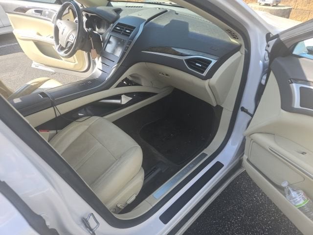 2015 Lincoln MKZ Base