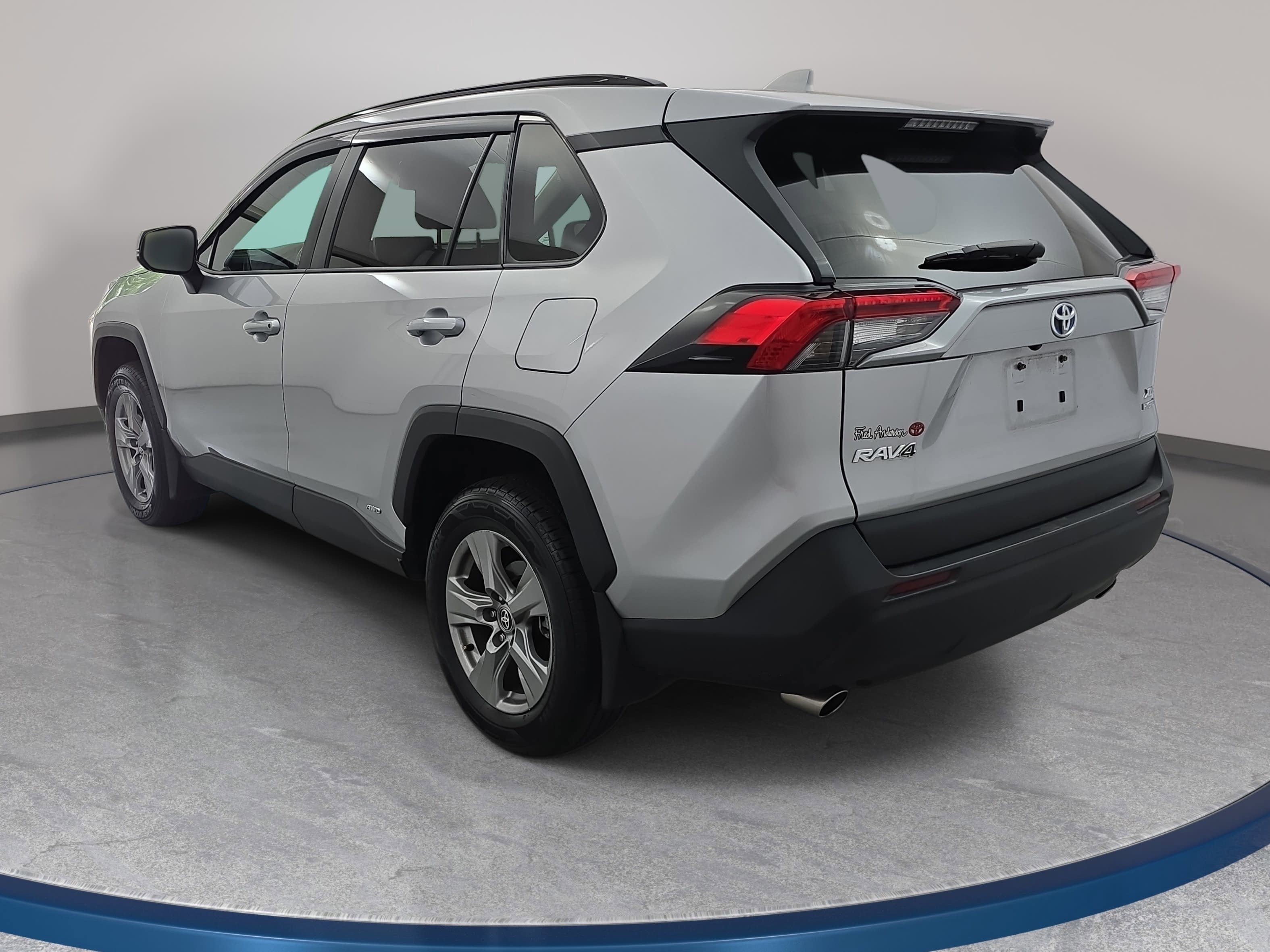 2024 Toyota RAV4 Hybrid XLE