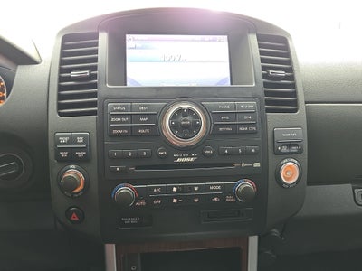 2010 Nissan Pathfinder LE