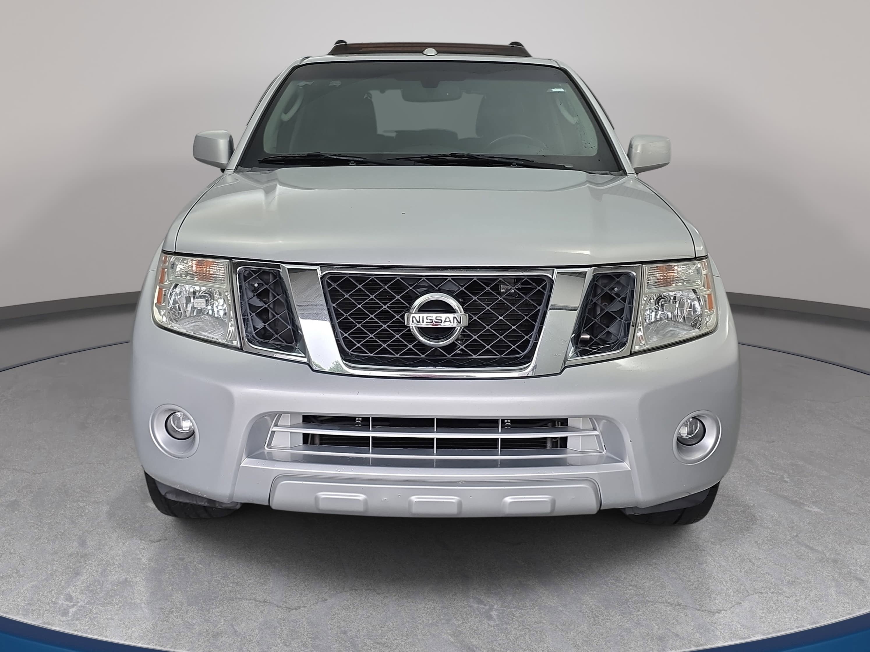 2010 Nissan Pathfinder LE