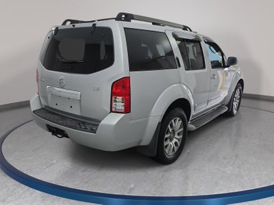 2010 Nissan Pathfinder LE