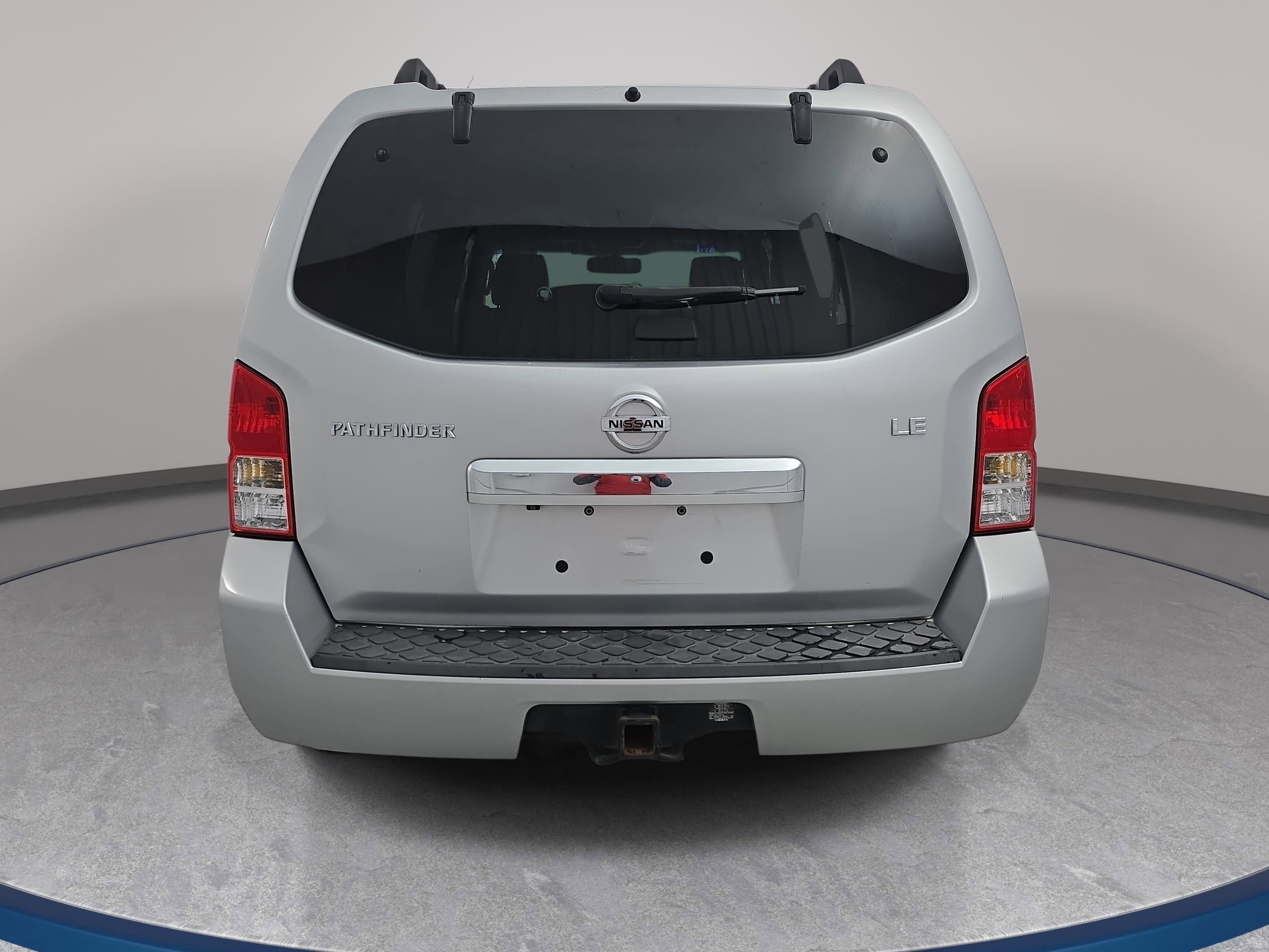2010 Nissan Pathfinder LE