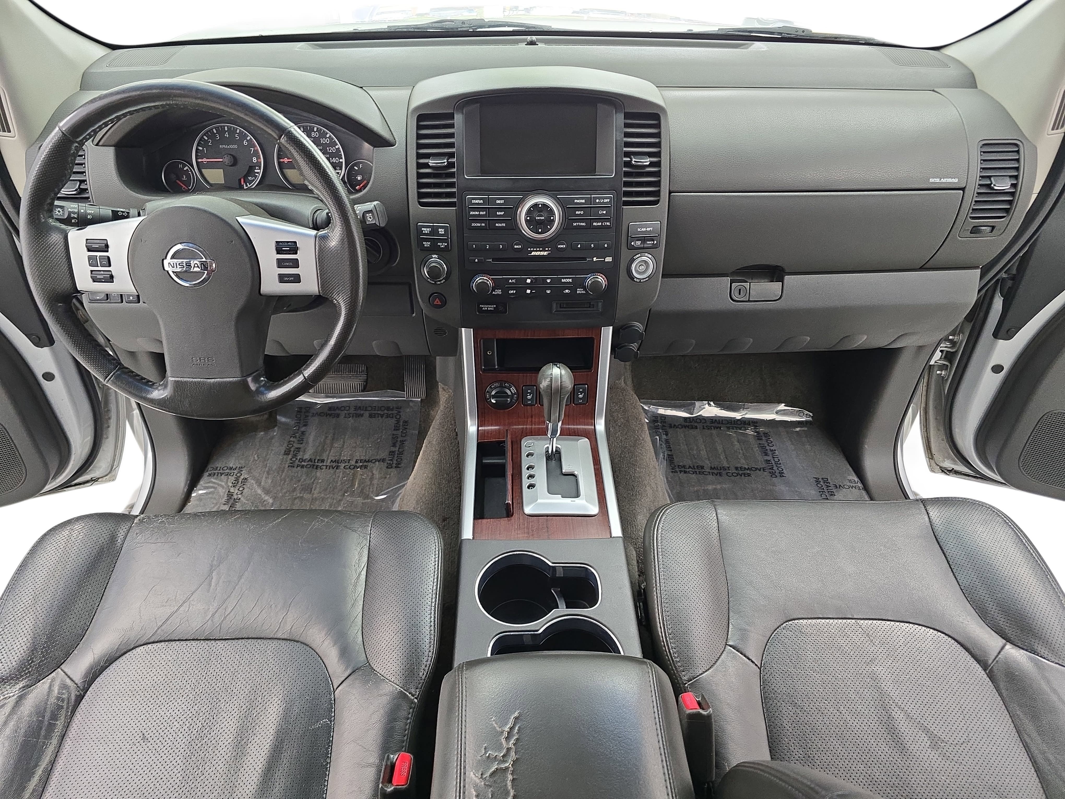 2010 Nissan Pathfinder LE