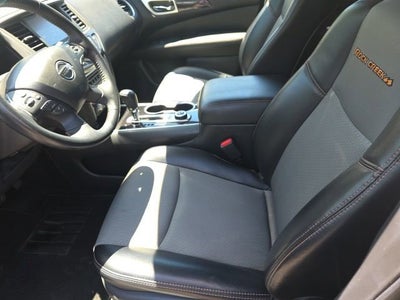 2019 Nissan Pathfinder SV