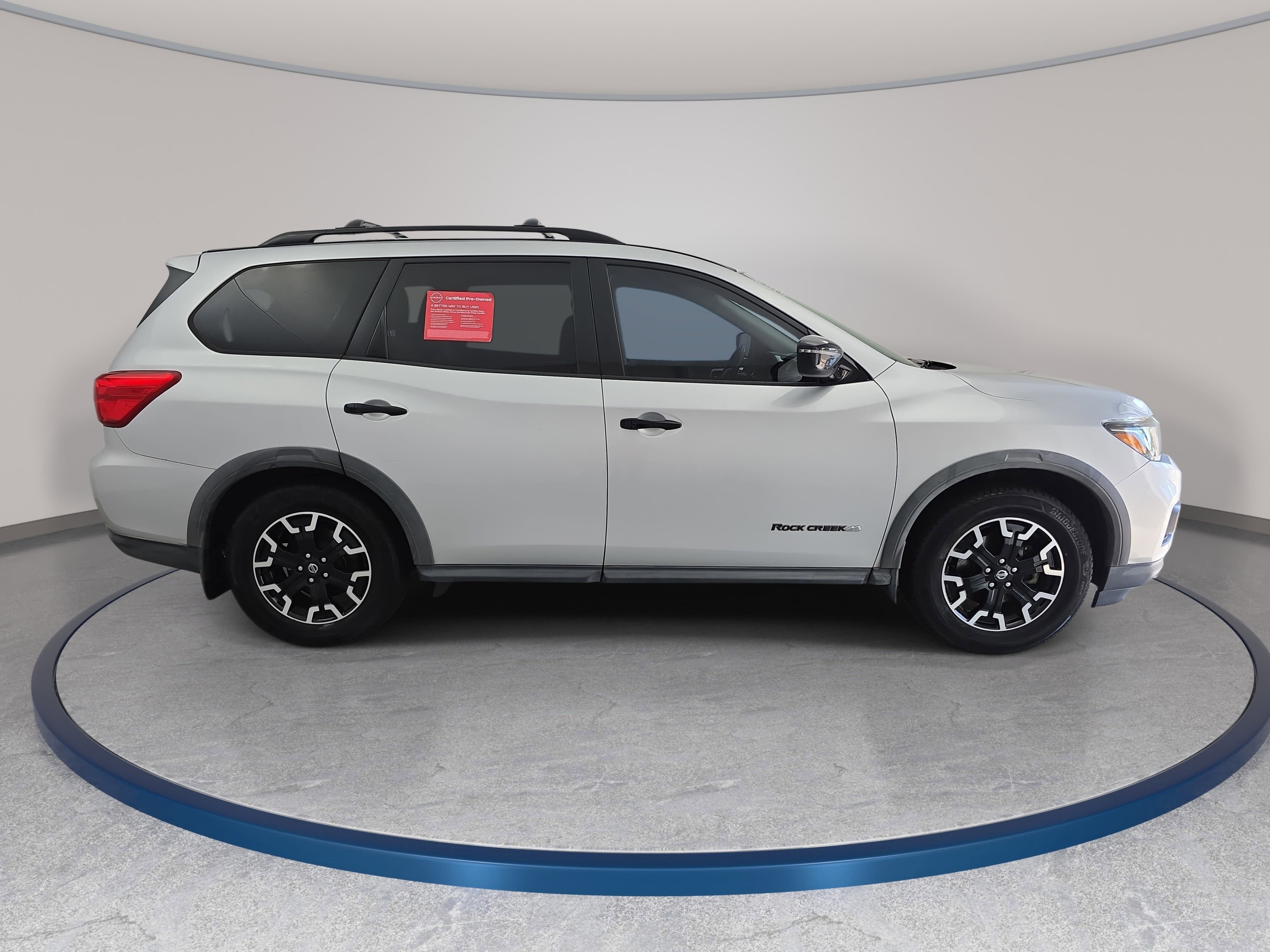 2019 Nissan Pathfinder SV