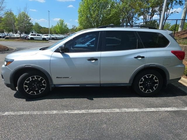 2019 Nissan Pathfinder SV