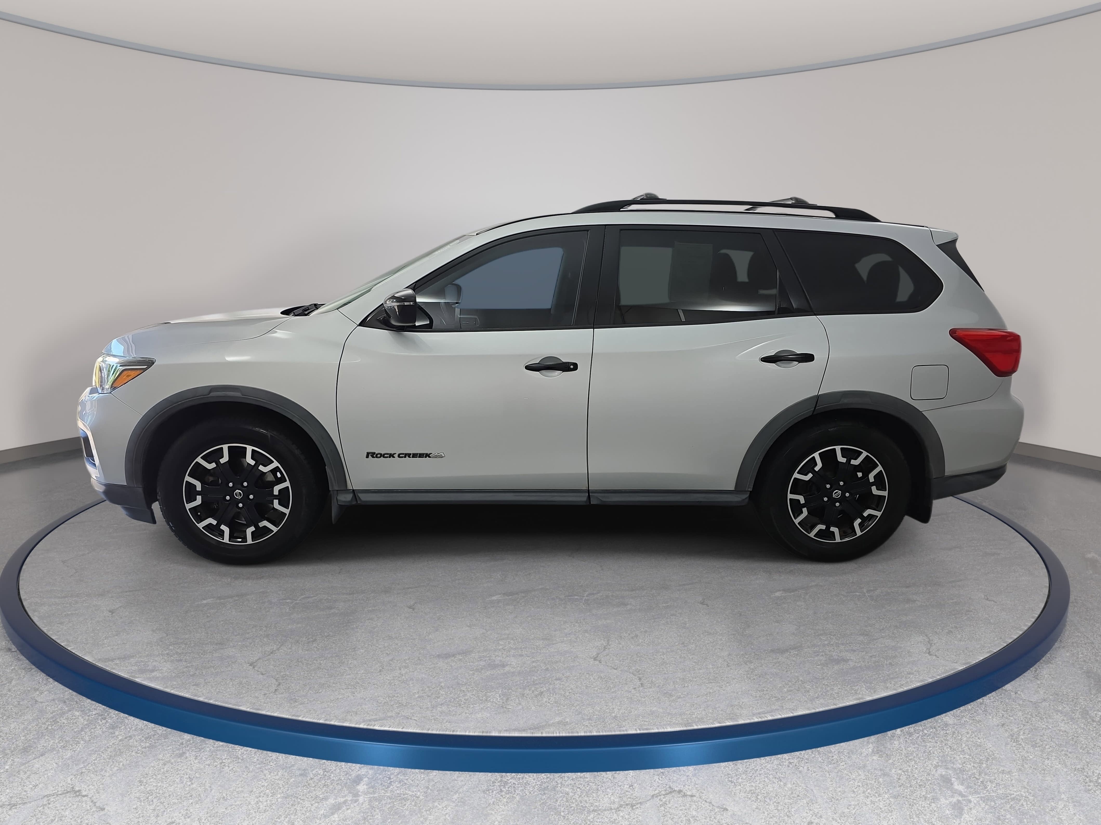 2019 Nissan Pathfinder SV