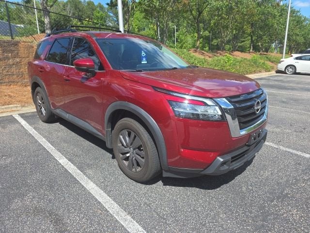 2022 Nissan Pathfinder SV