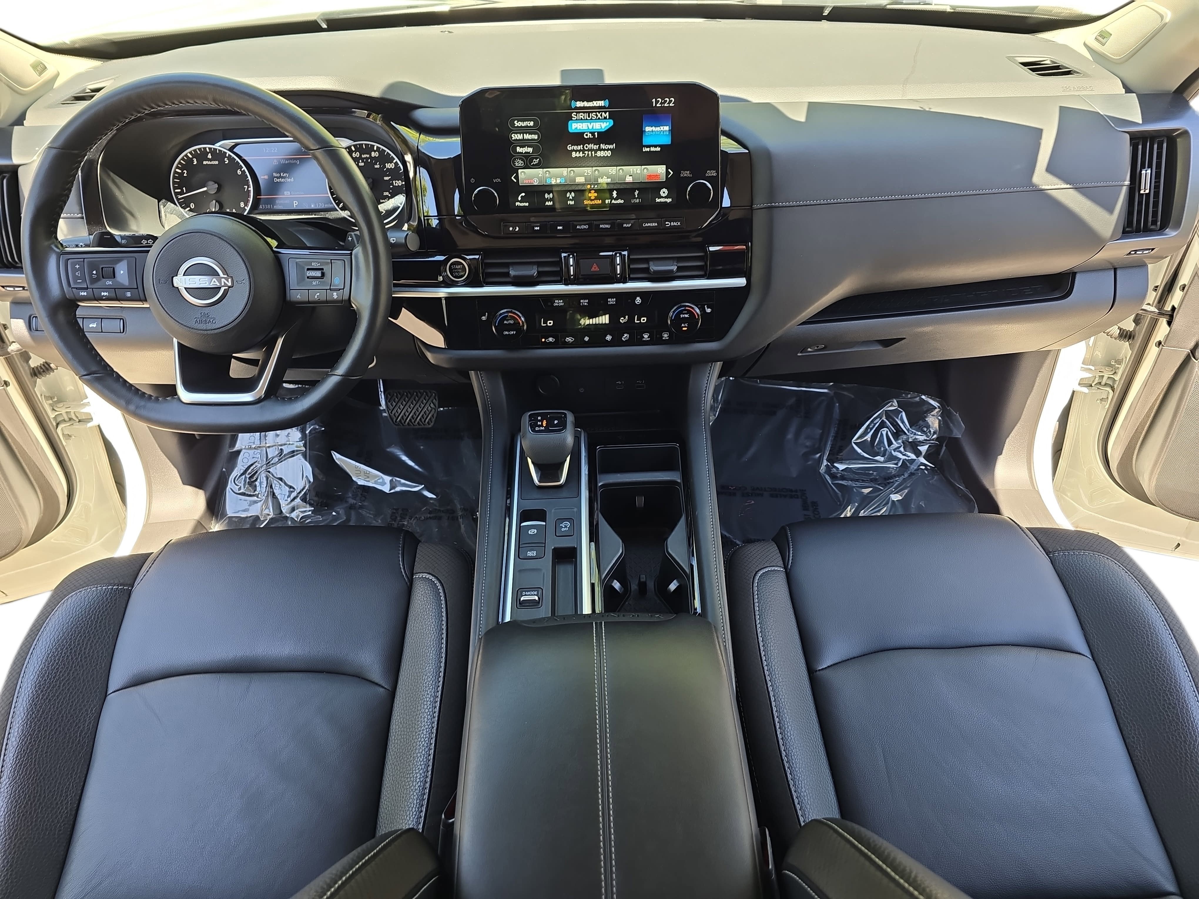 2023 Nissan Pathfinder SL