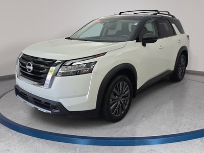 2024 Nissan Pathfinder SL
