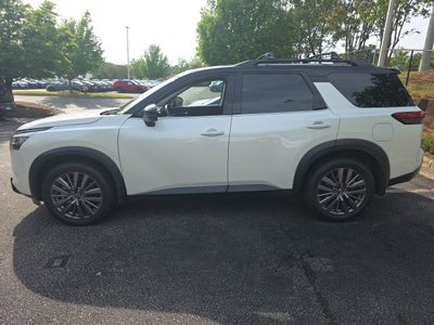 2024 Nissan Pathfinder SL