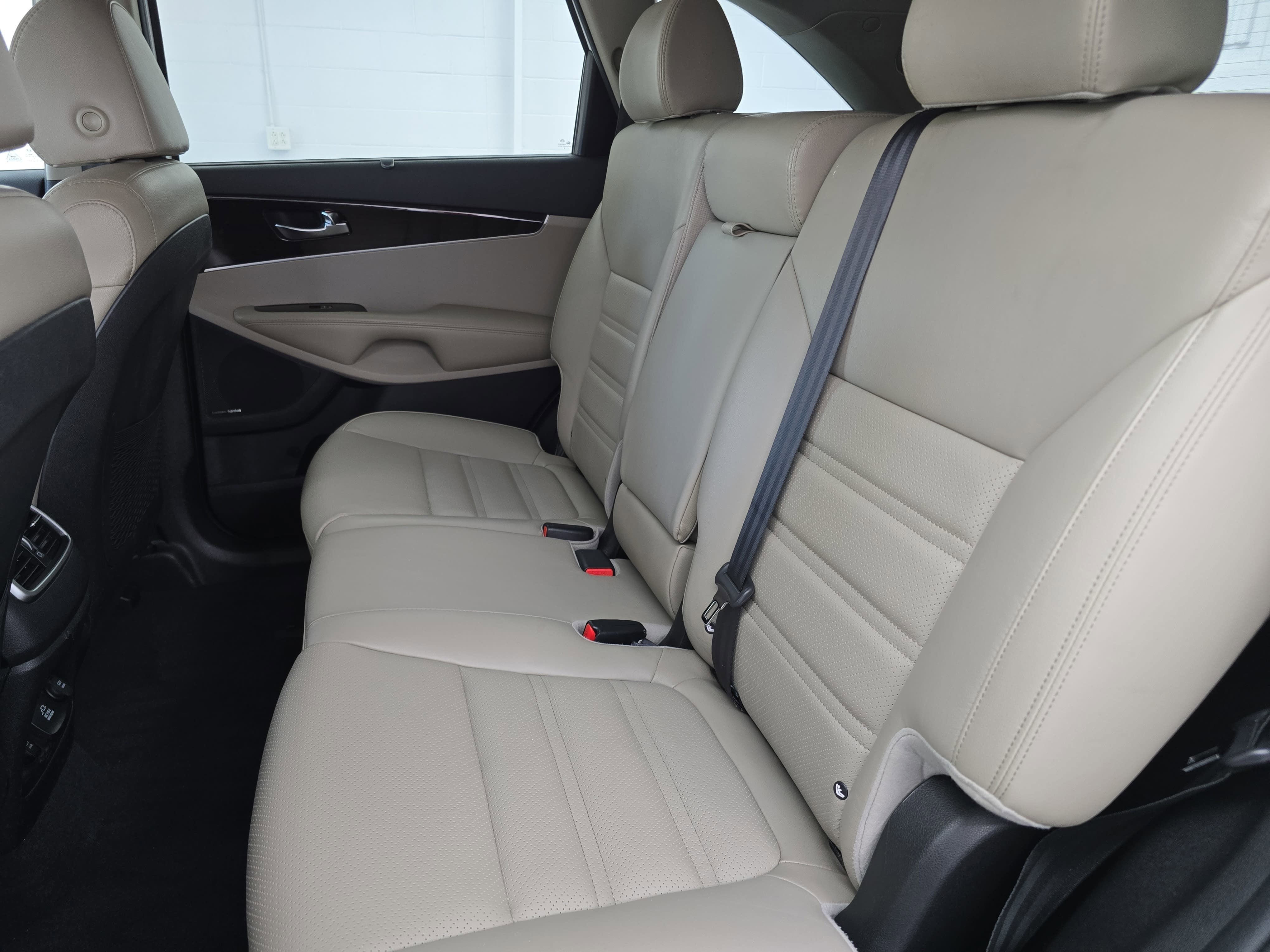 2019 Kia Sorento EX V6