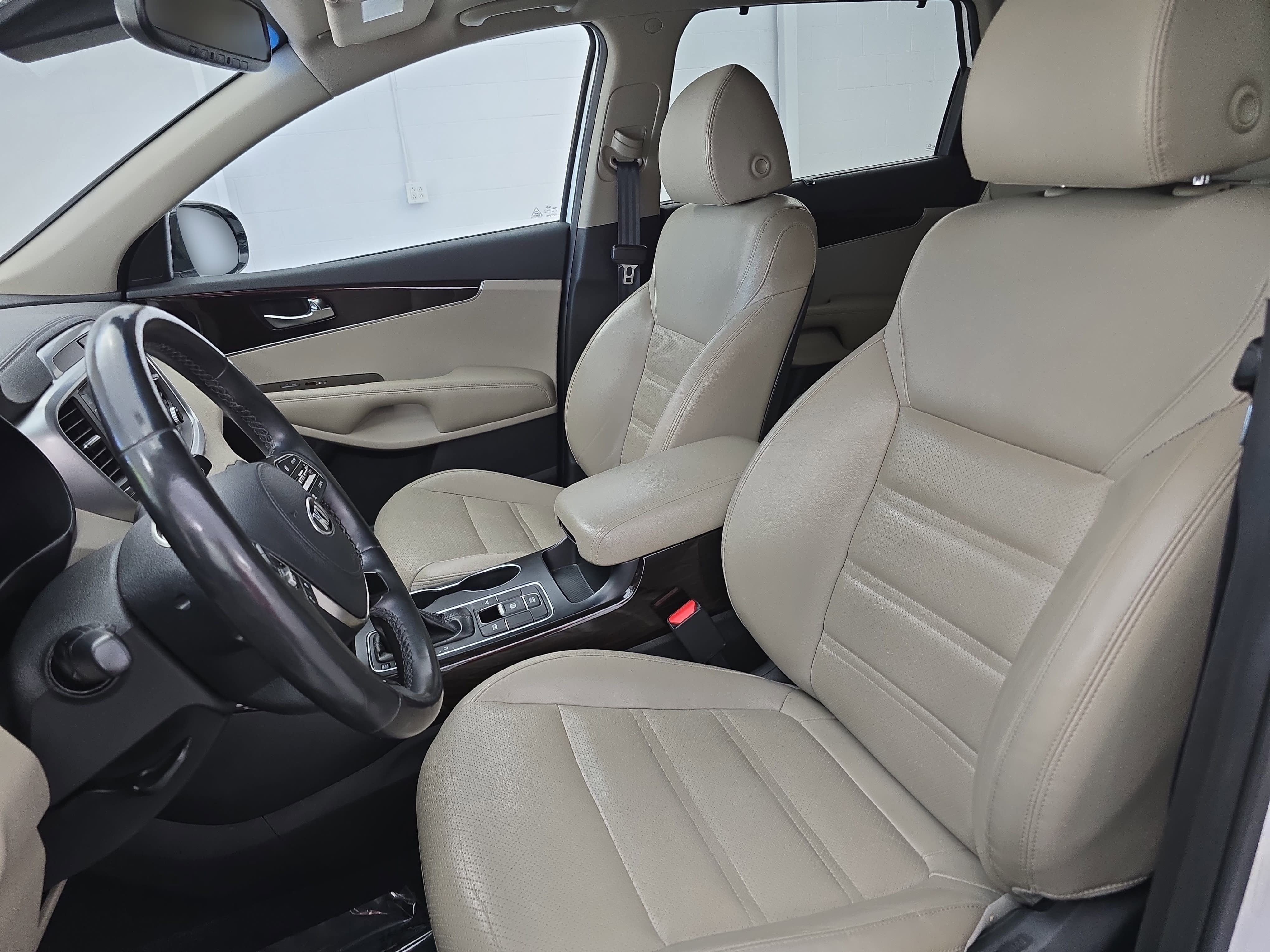 2019 Kia Sorento EX V6