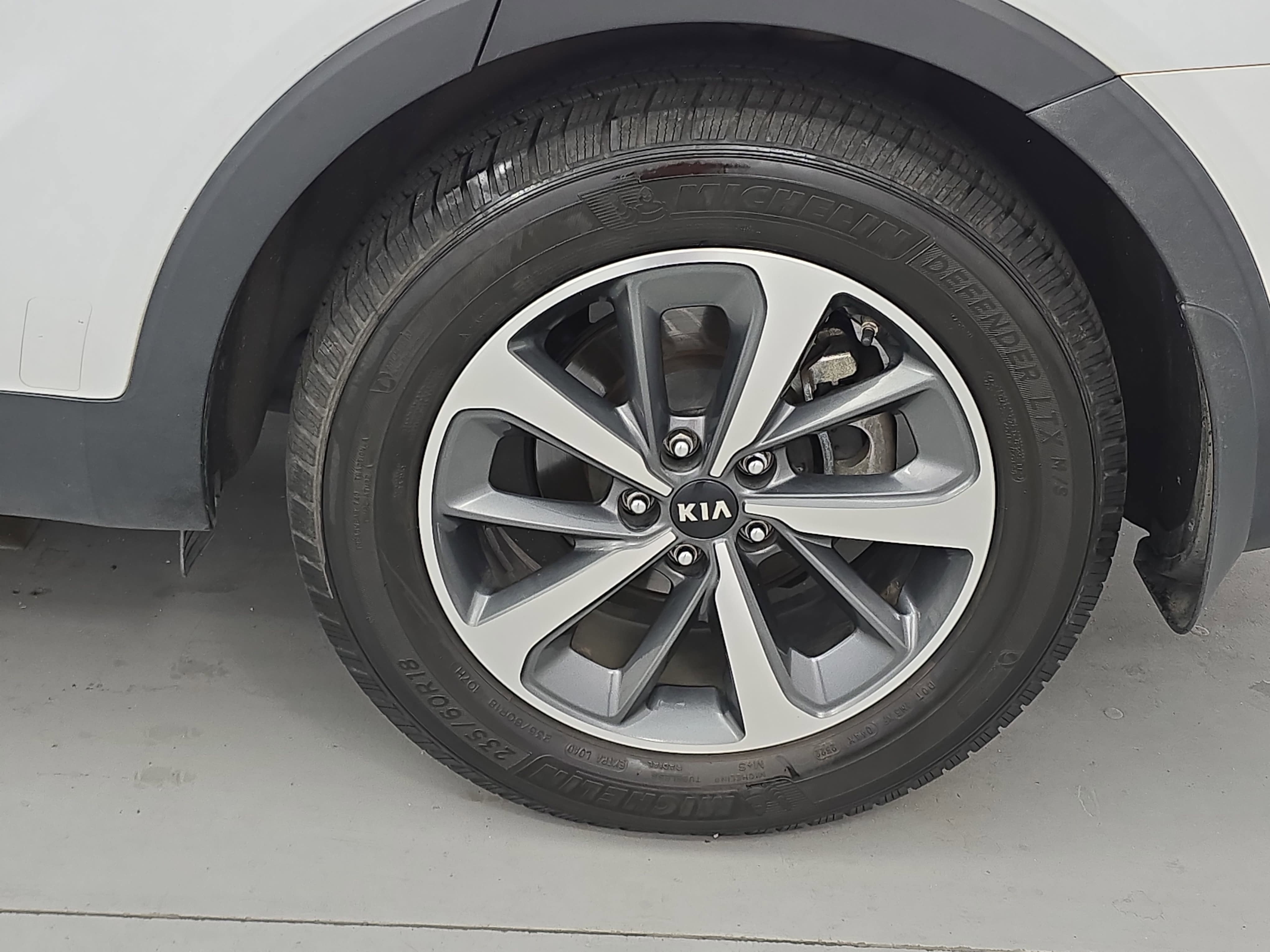 2019 Kia Sorento EX V6