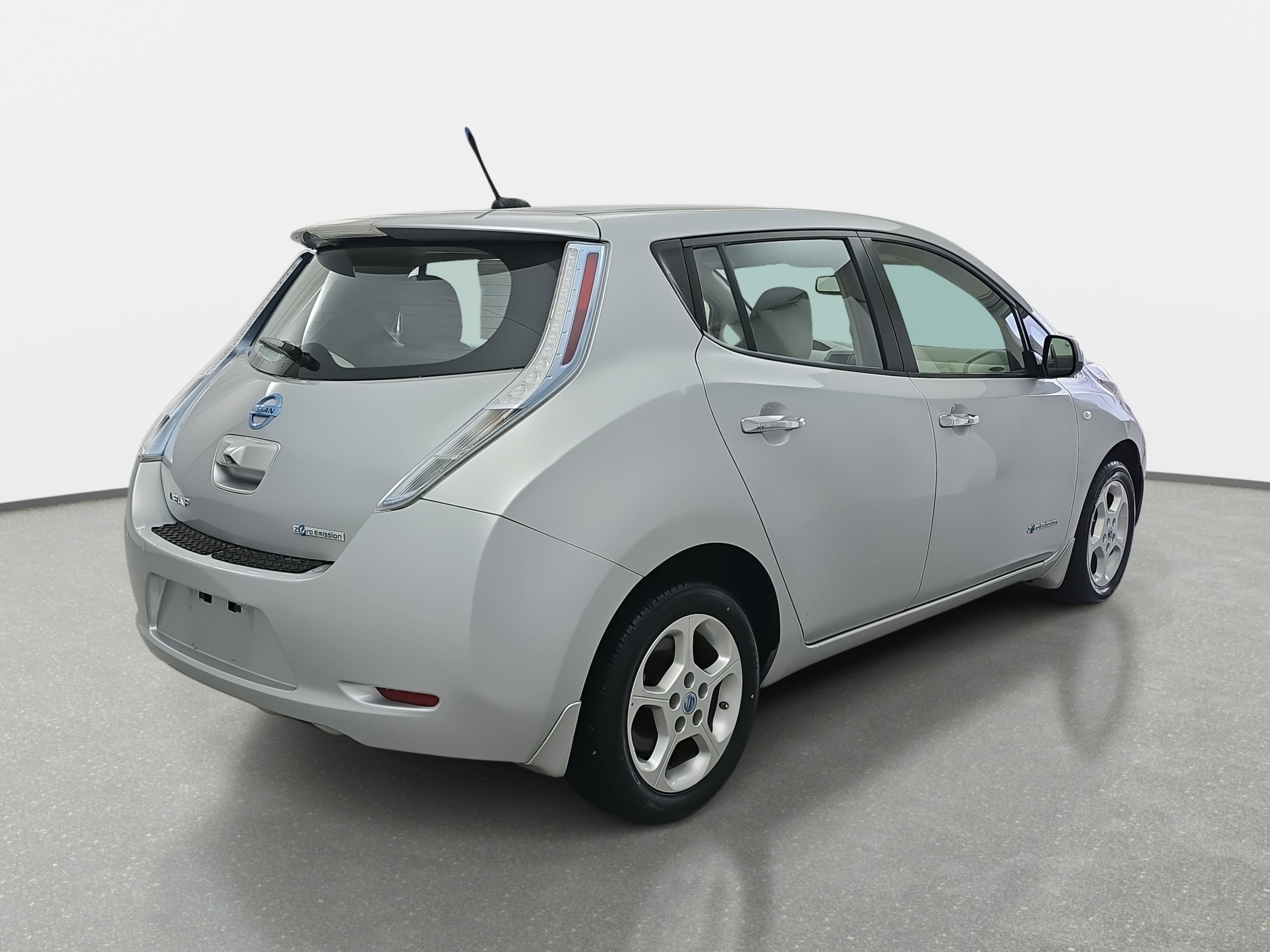 2012 Nissan LEAF SL