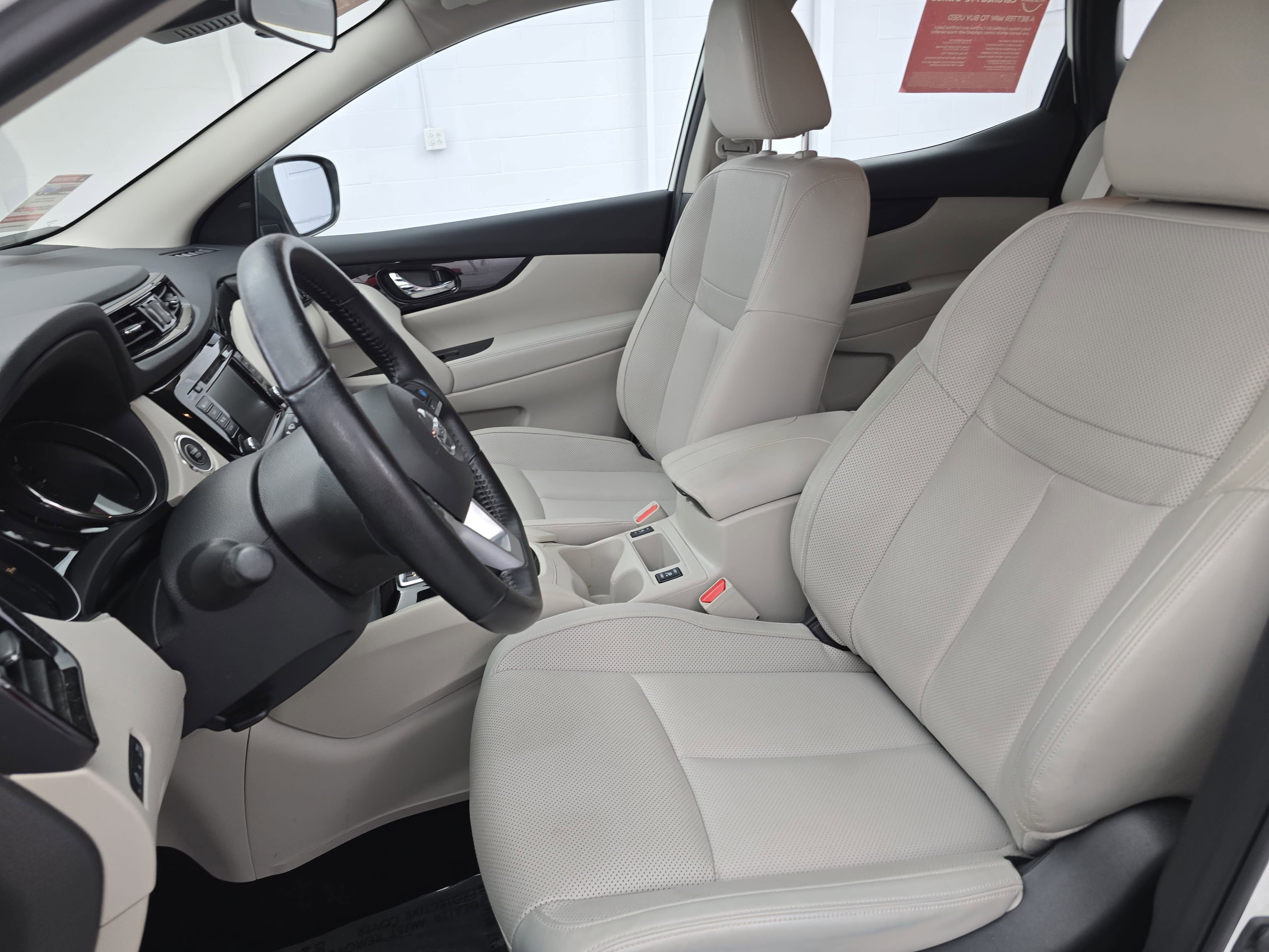 2022 Nissan Rogue Sport SL