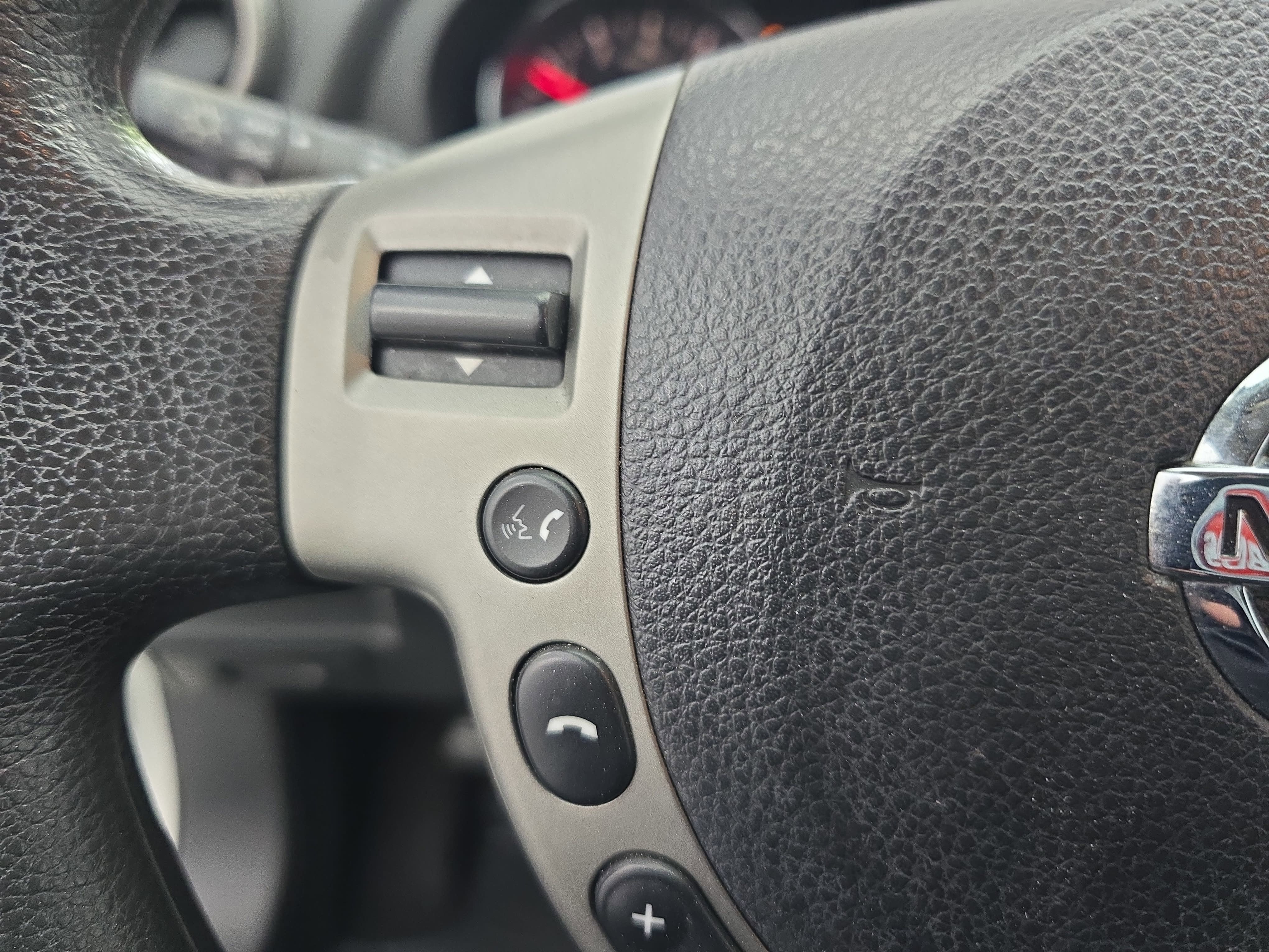 2012 Nissan Rogue SV