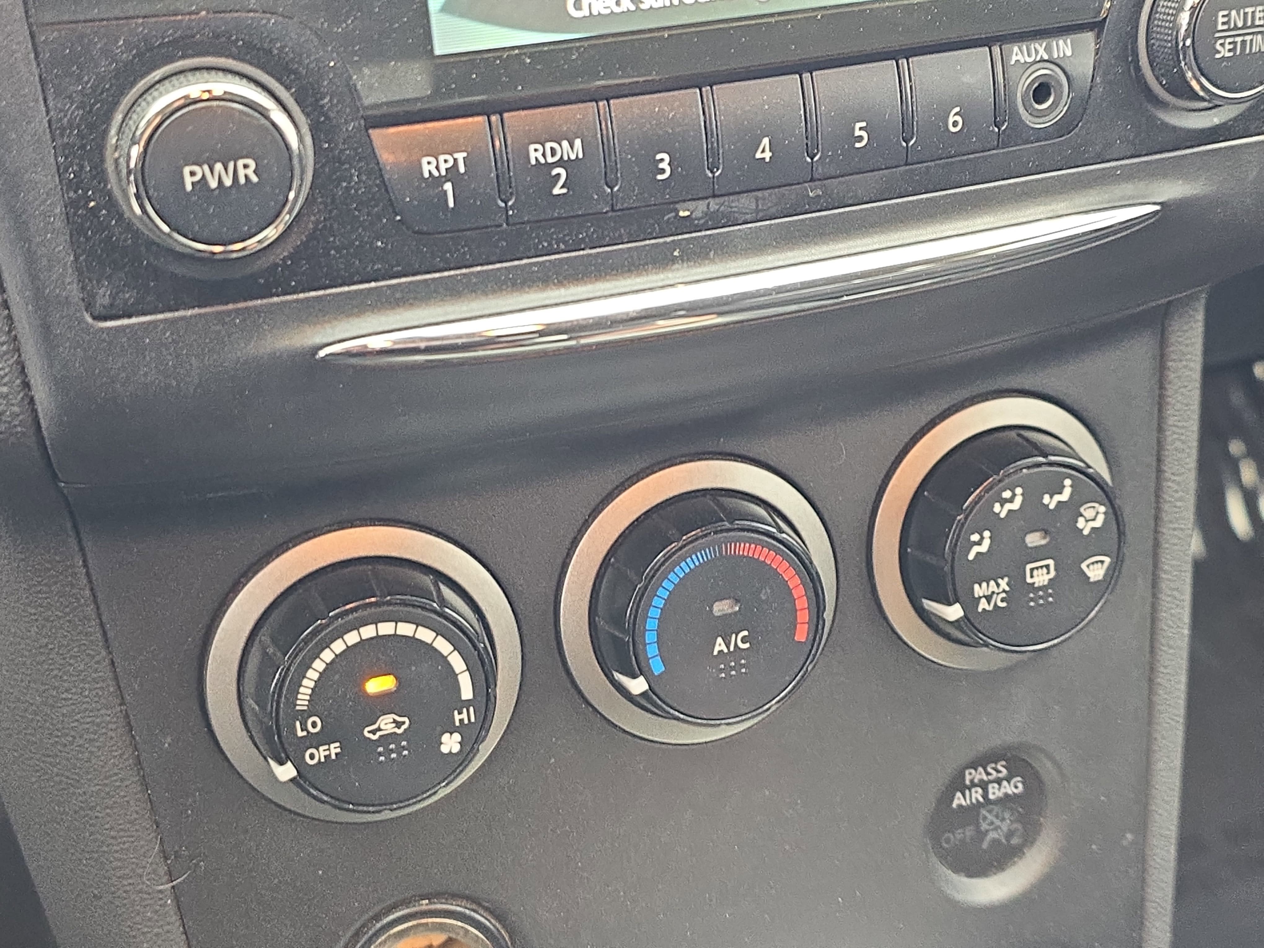 2012 Nissan Rogue SV