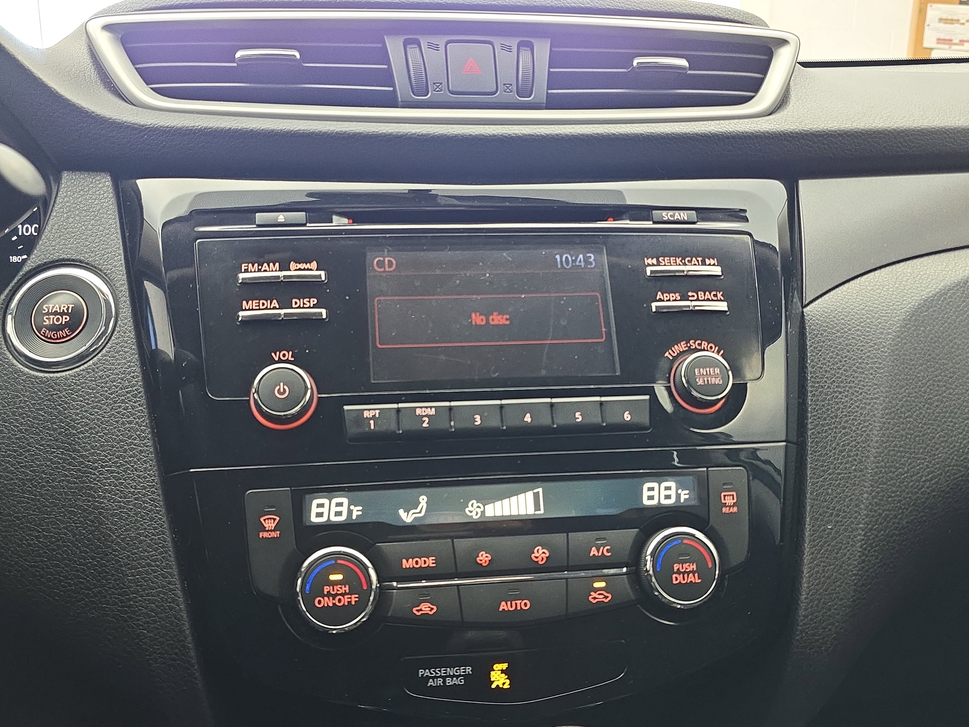 2016 Nissan Rogue SV