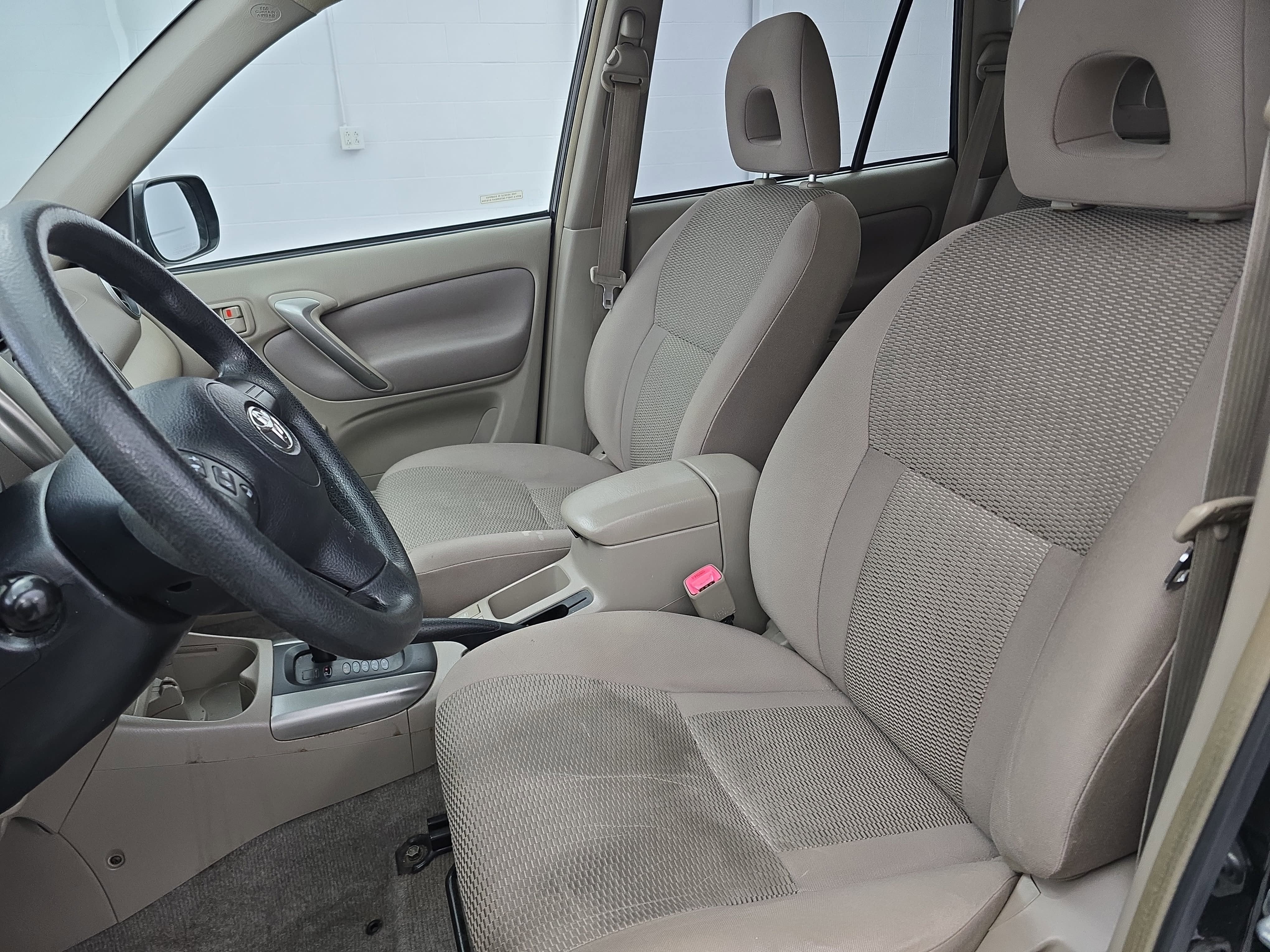 2005 Toyota RAV4 Base
