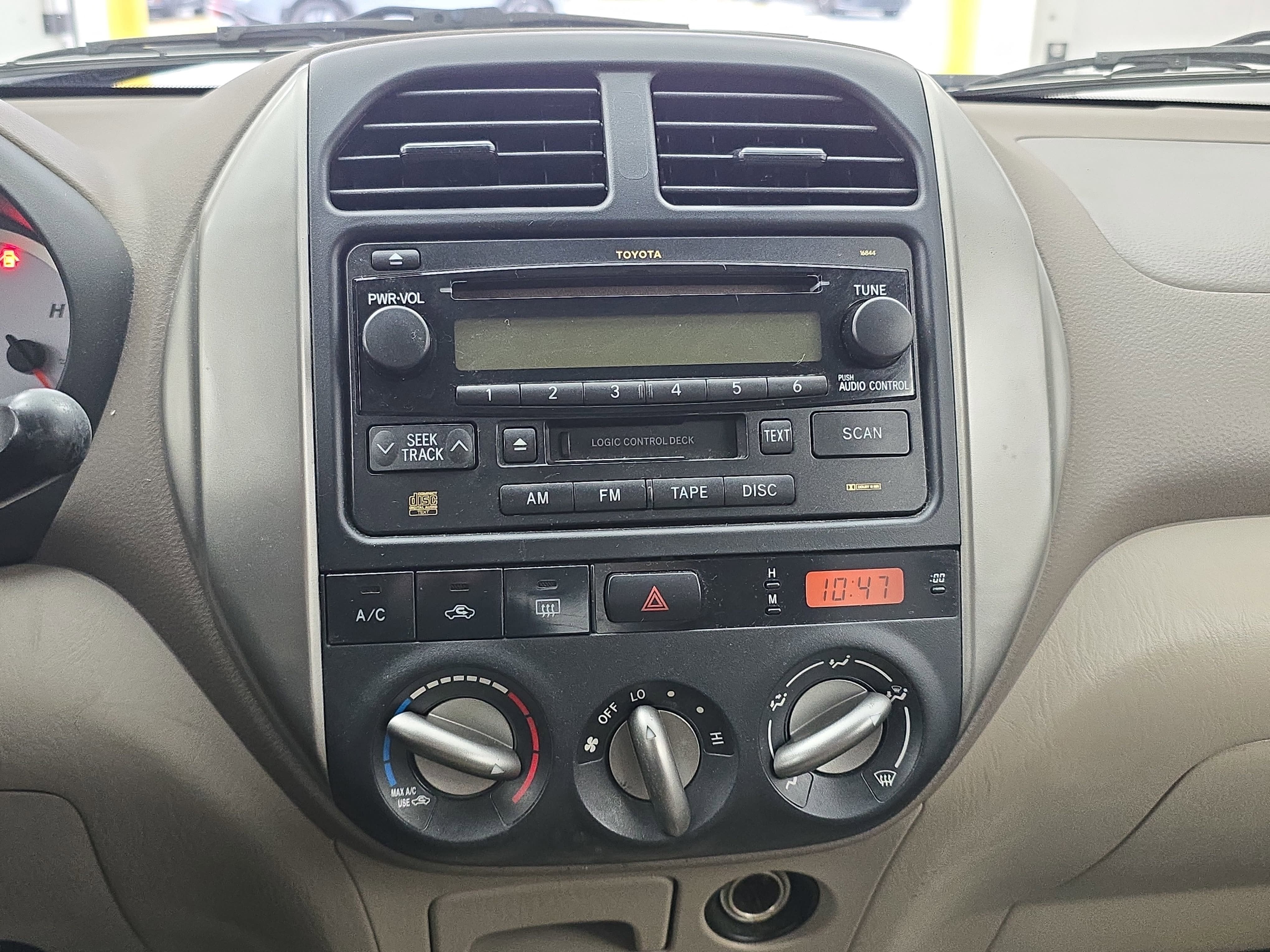 2005 Toyota RAV4 Base