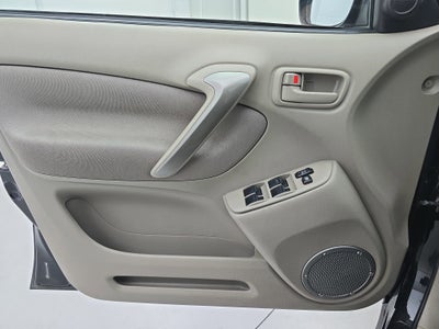 2005 Toyota RAV4 Base