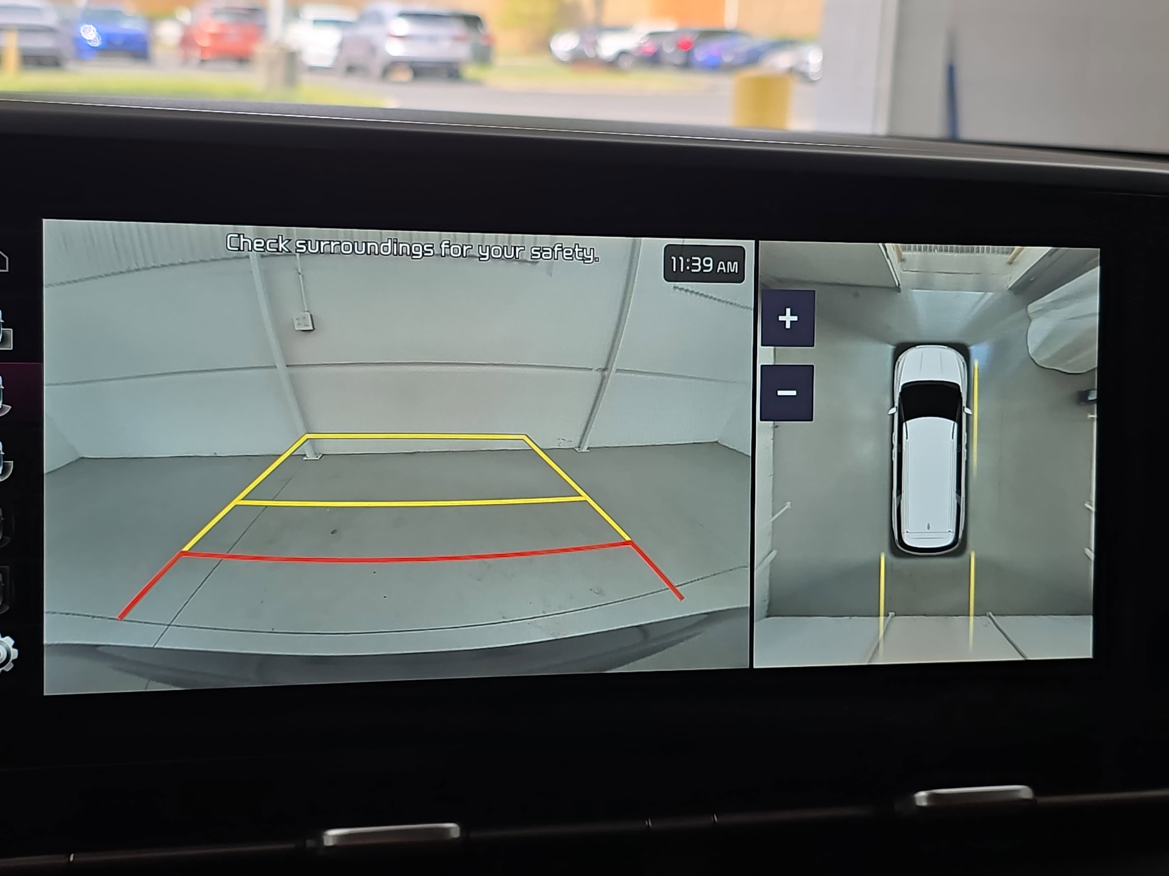 2024 Kia Carnival SX