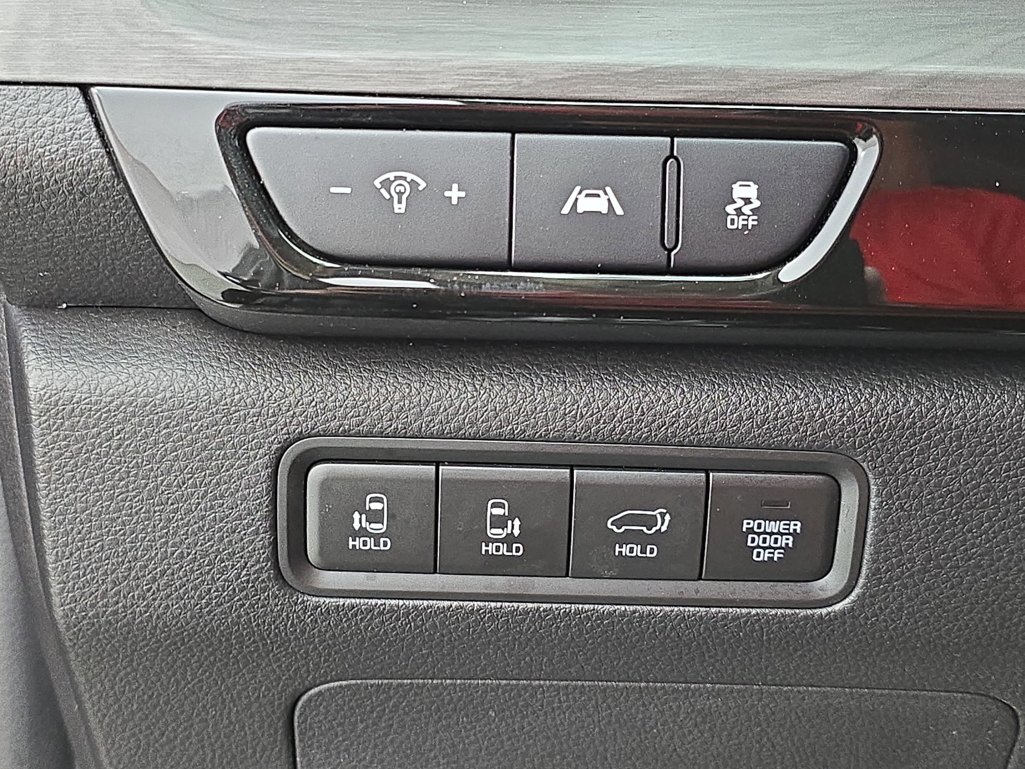 2024 Kia Carnival SX