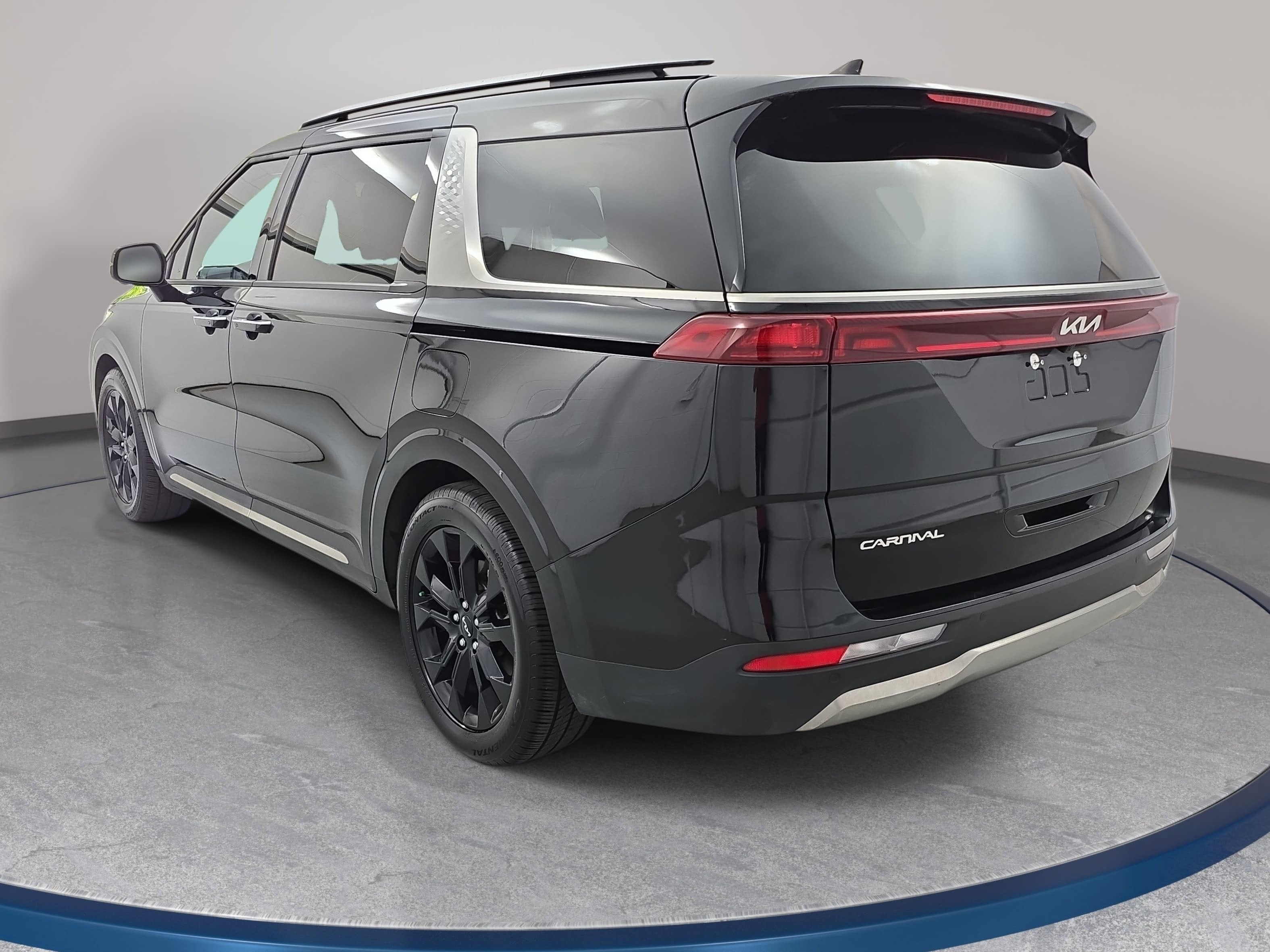 2024 Kia Carnival SX